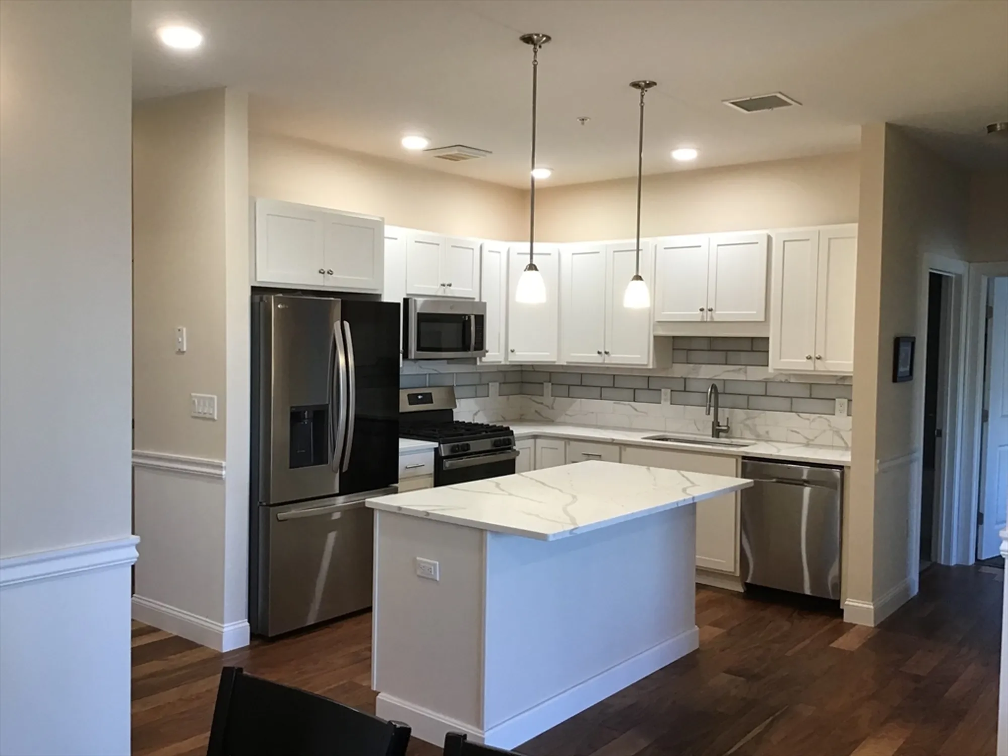 Property Slideshow image 1 of 31 | 45 plaza way unit 406, Plymouth, MA, 02360