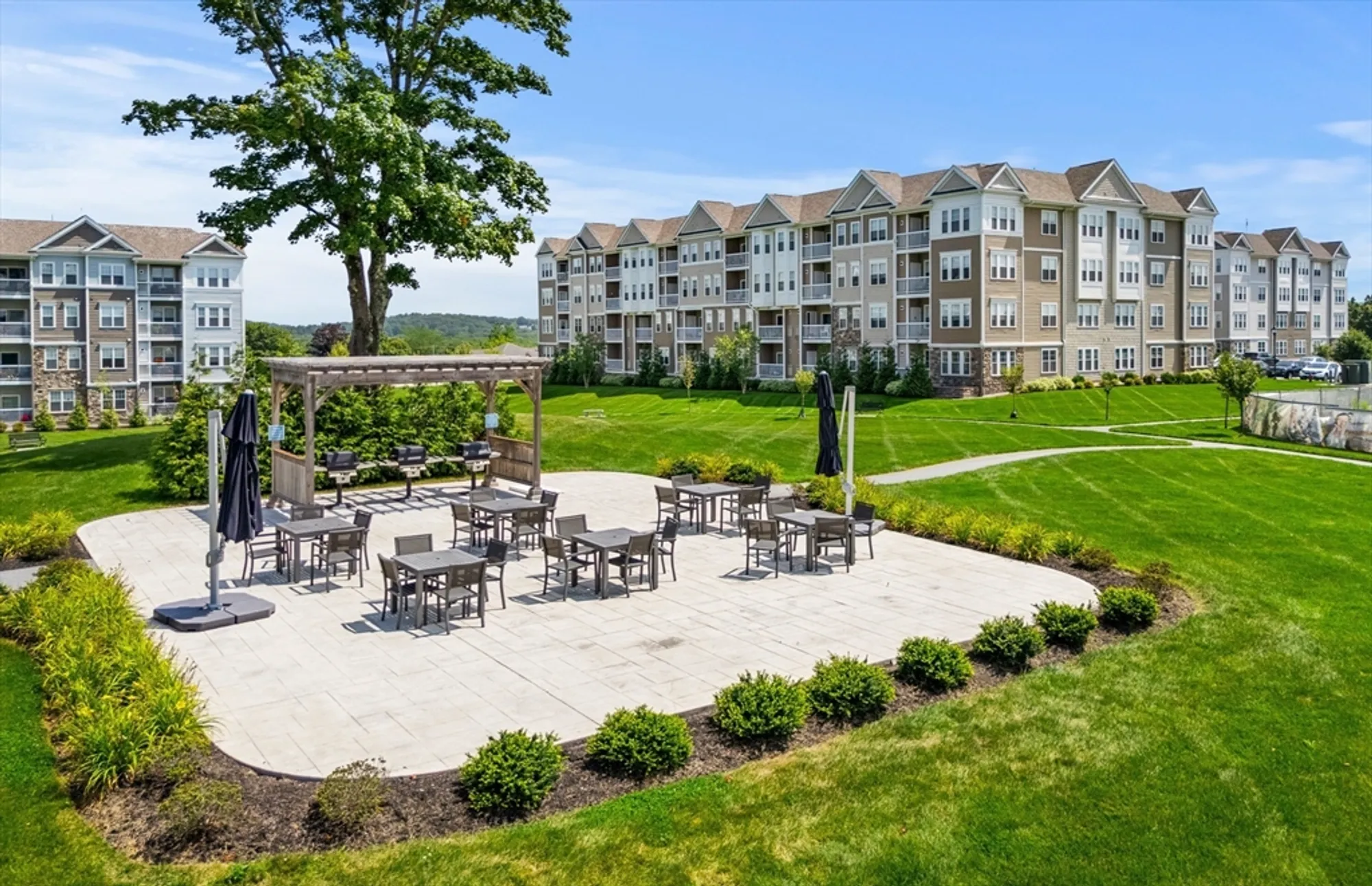 Property Slideshow image 14 of 18 | 2 codman way 5401, Westborough, MA, 01581