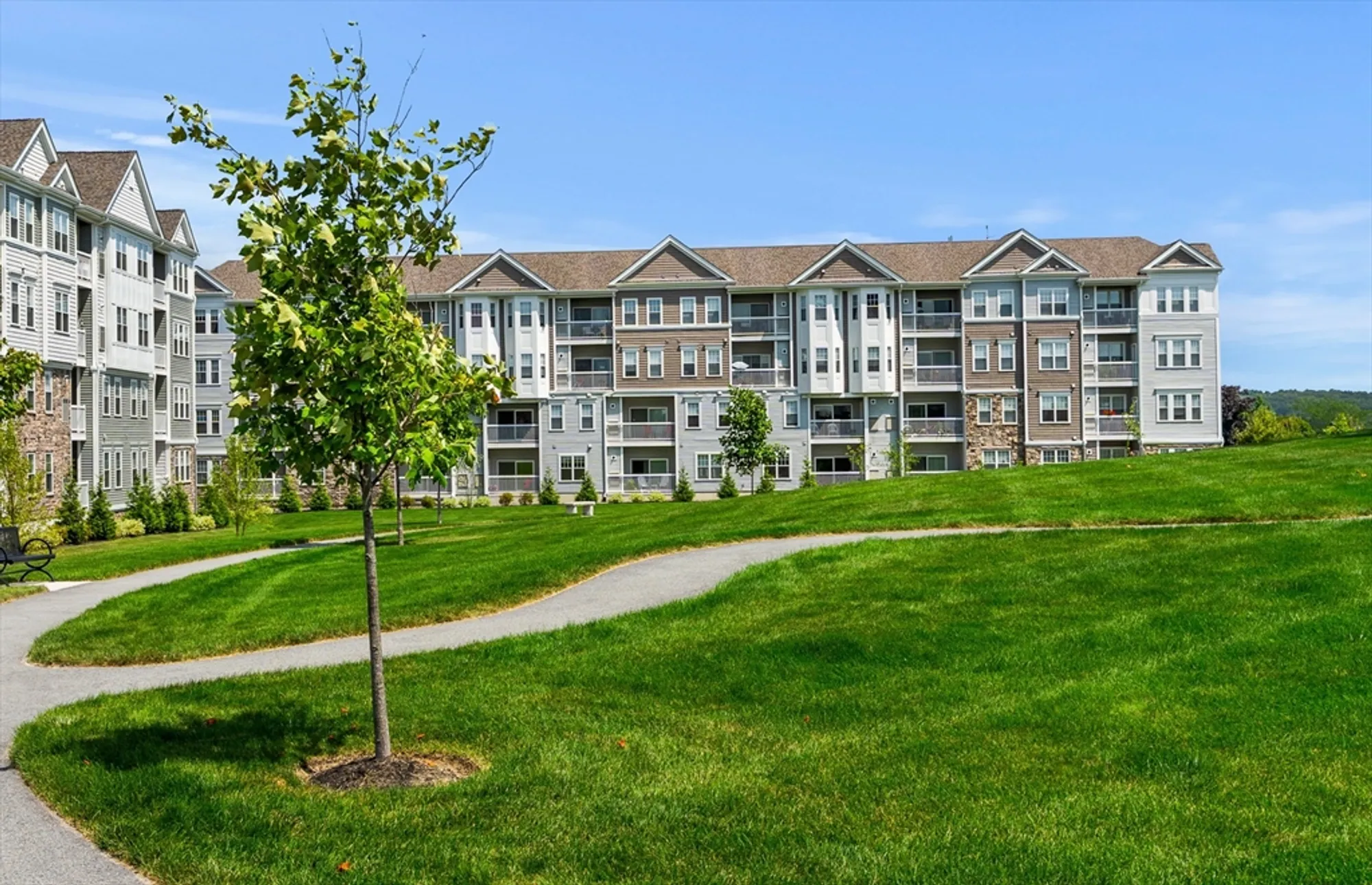 Property Slideshow image 15 of 18 | 2 codman way 5401, Westborough, MA, 01581