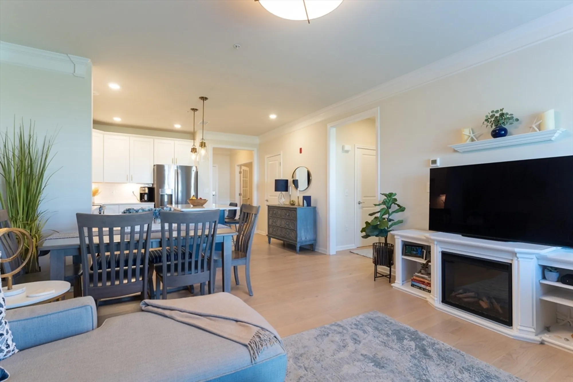 Property Slideshow image 2 of 36 | 12208 peters farm way # 12208, Westborough, MA, 01581