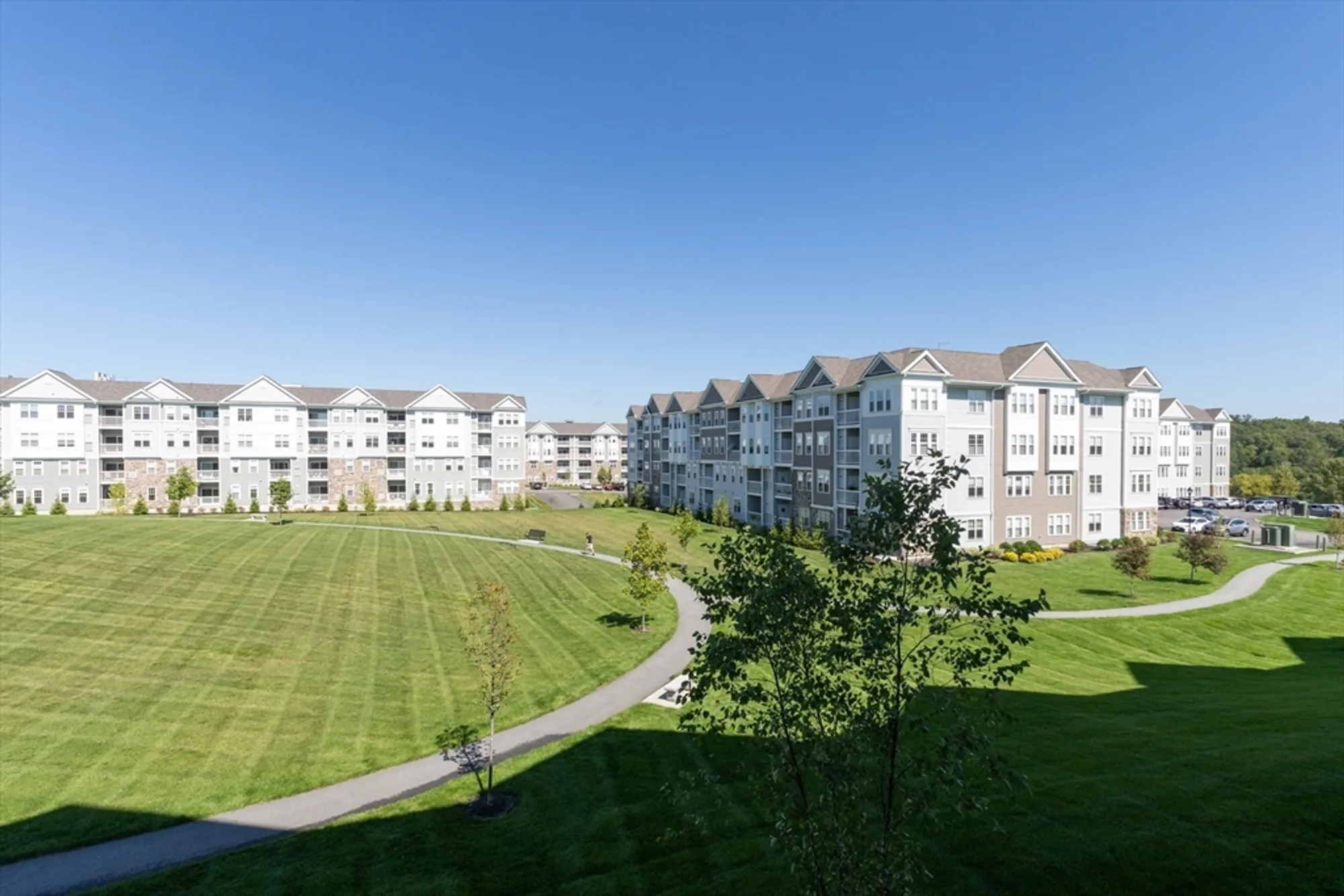 Property Slideshow image 24 of 36 | 12208 peters farm way # 12208, Westborough, MA, 01581