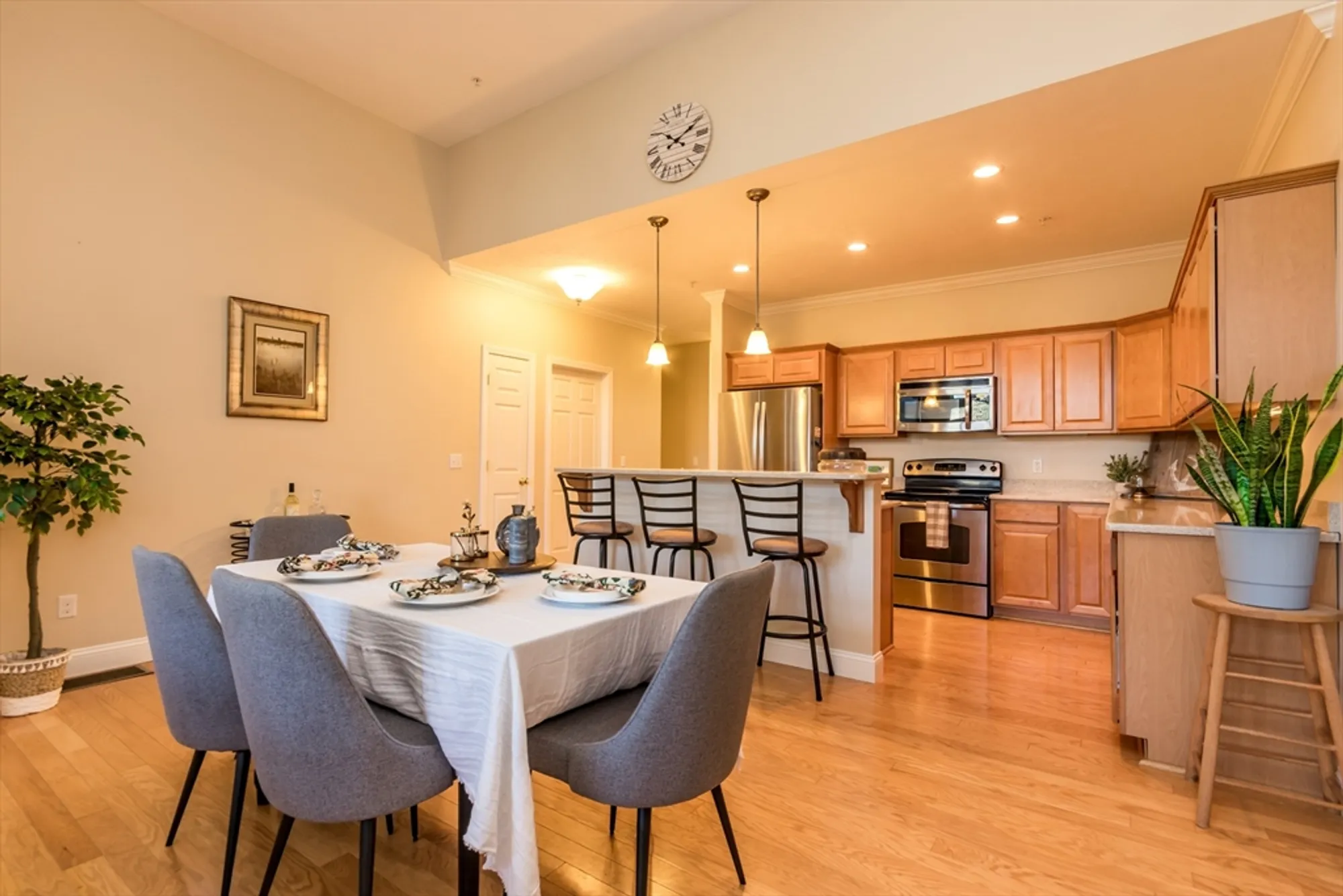 Property Slideshow image 6 of 36 | 20 twin oaks dr # 20, Mashpee, MA, 02649