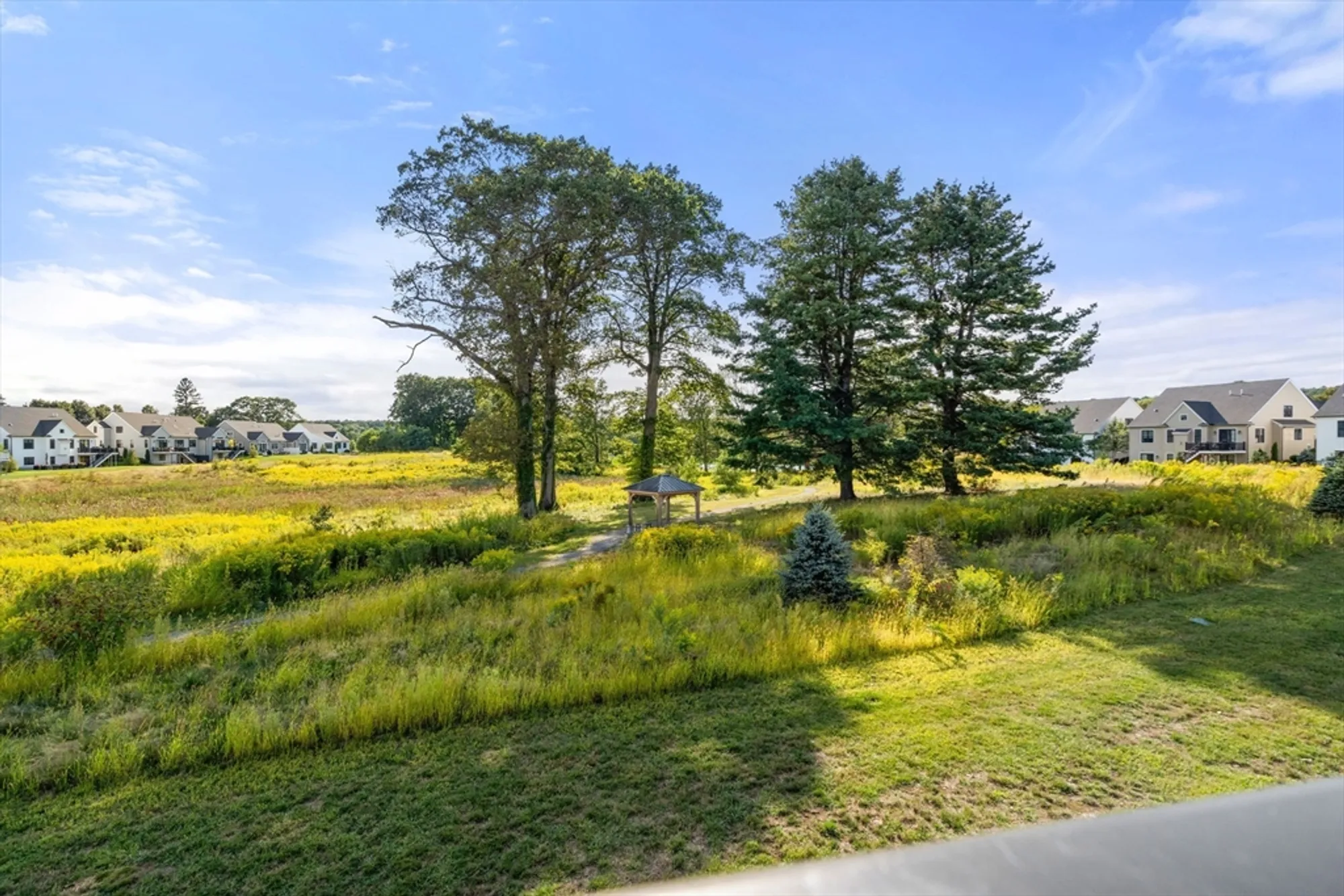 Property Slideshow image 32 of 41 | 18 eagle ln # 21, Framingham, MA, 01701