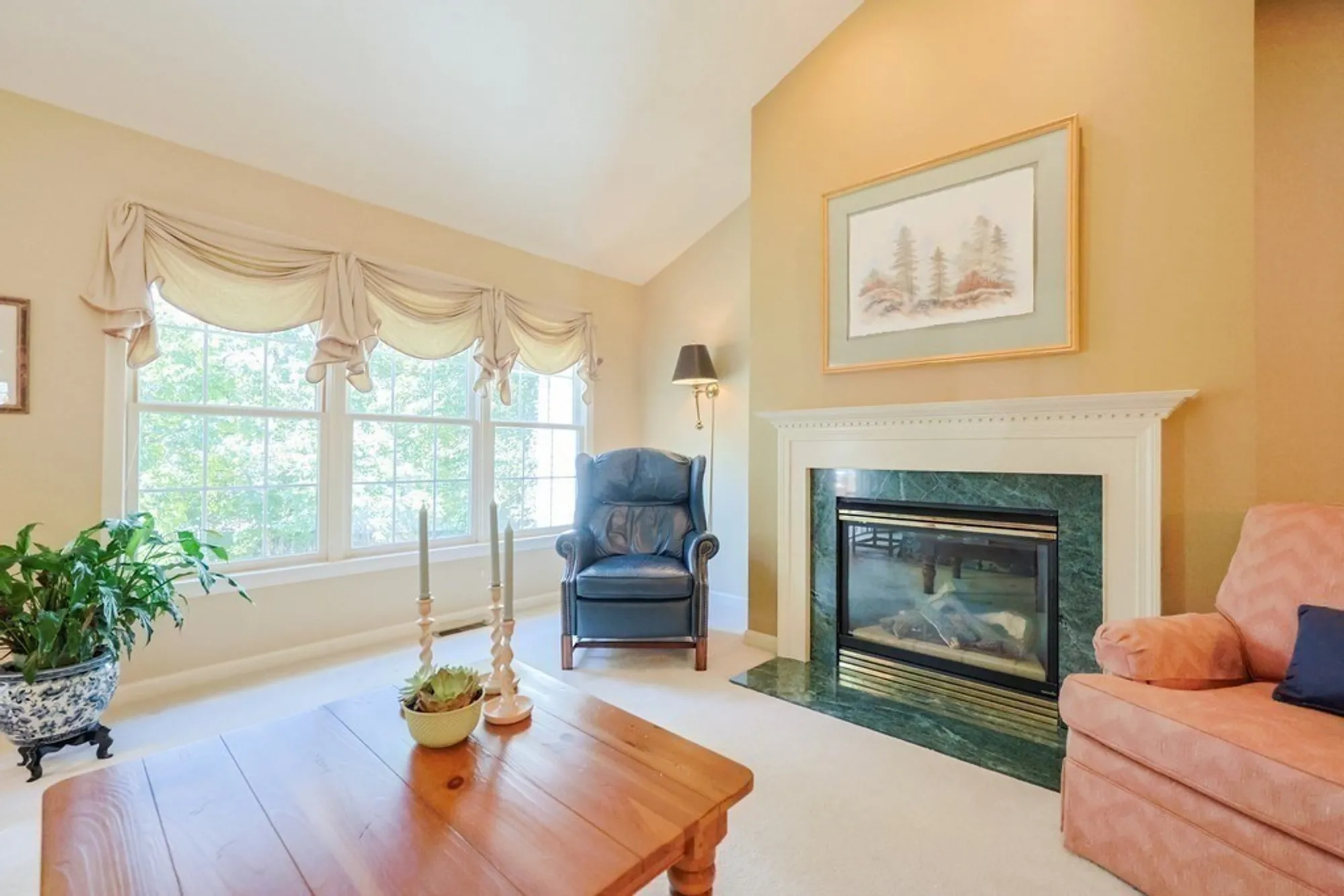 Property Slideshow image 4 of 31 | 9 shaker way # 9, Westborough, MA, 01581