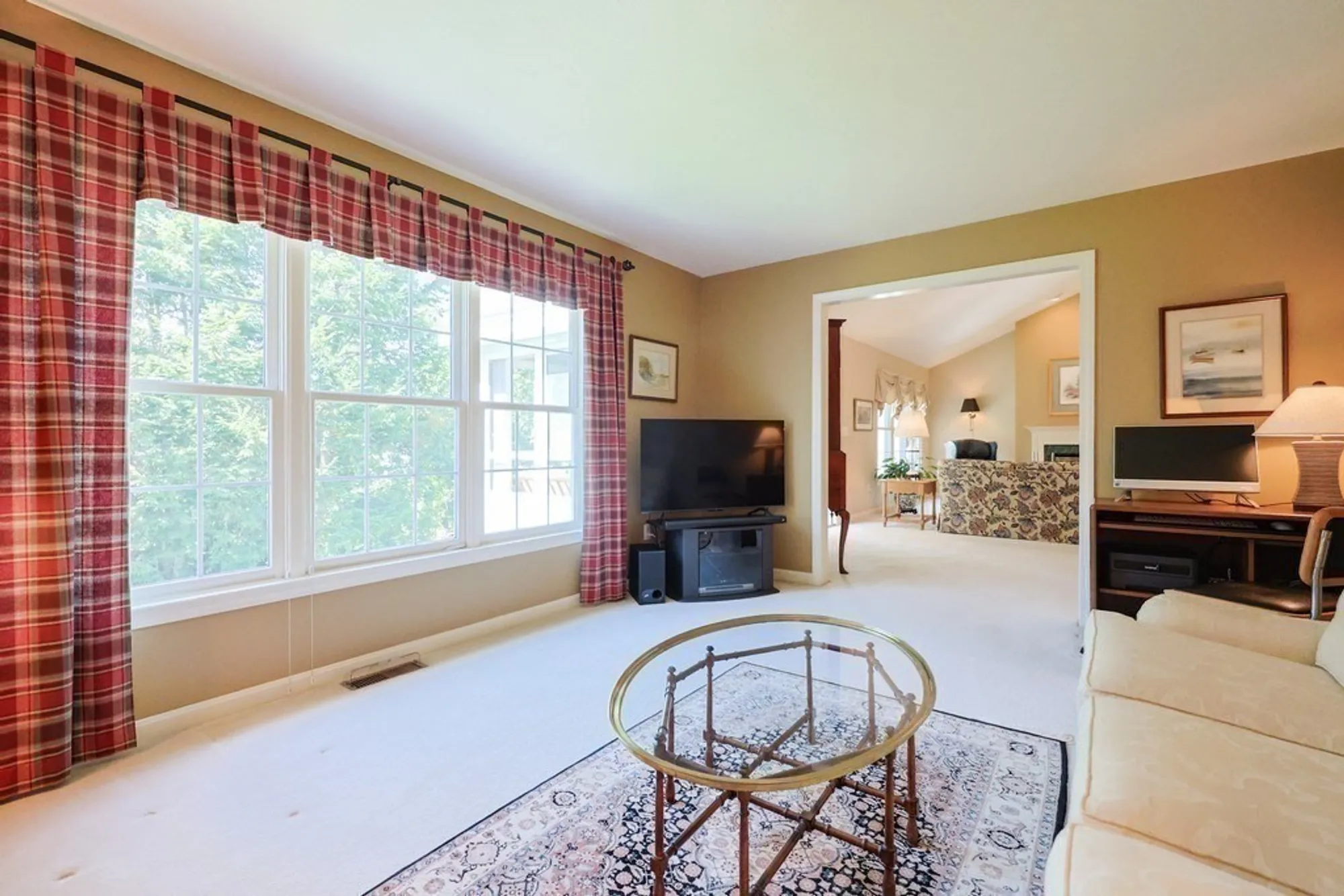 Property Slideshow image 17 of 31 | 9 shaker way # 9, Westborough, MA, 01581