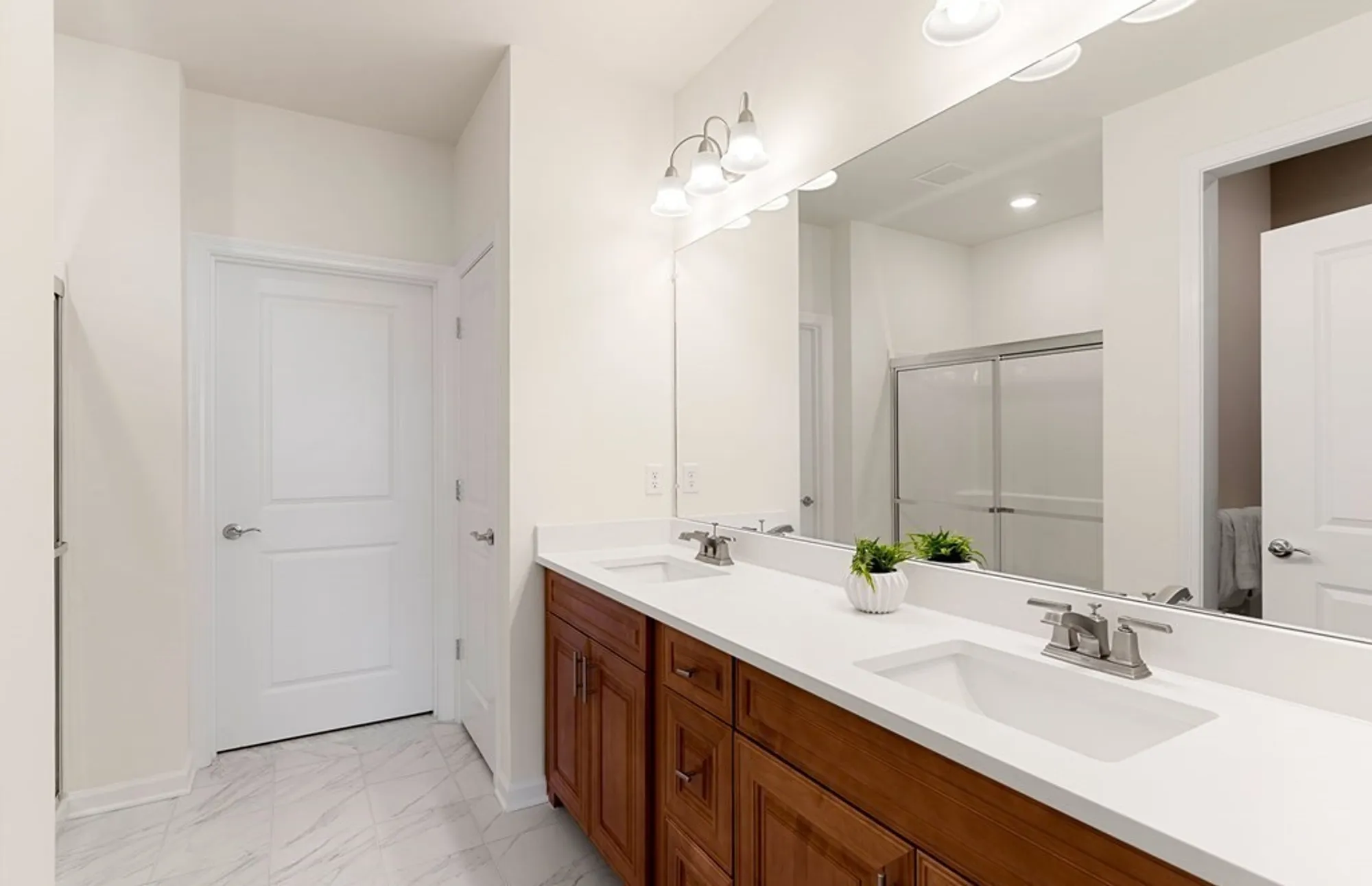 Property Slideshow image 16 of 35 | 320 martins lndg 411, North Reading, MA, 01864