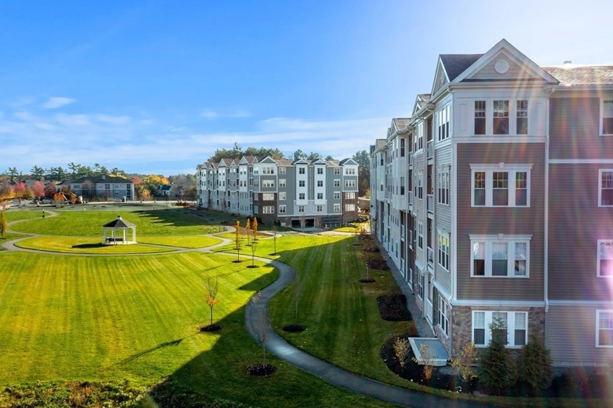 Property Slideshow image 32 of 35 | 320 martins lndg 411, North Reading, MA, 01864