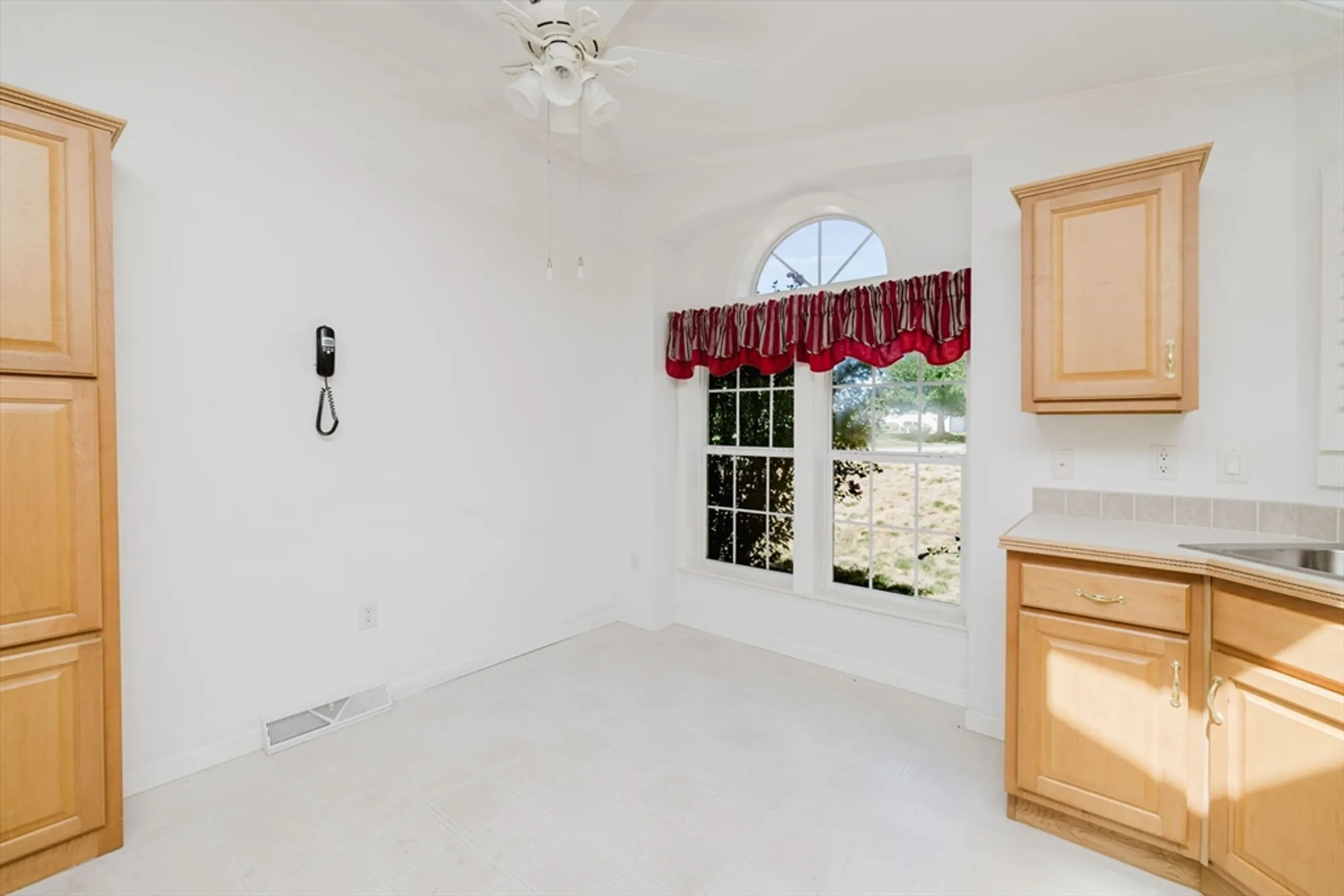 Property Slideshow image 6 of 32 | 2602 green st, Middleboro, MA, 02346