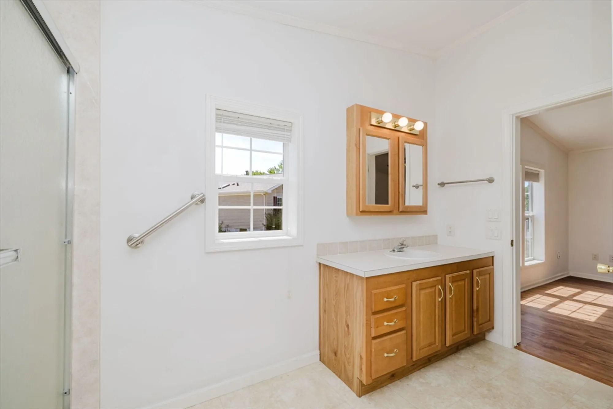 Property Slideshow image 17 of 32 | 2602 green st, Middleboro, MA, 02346
