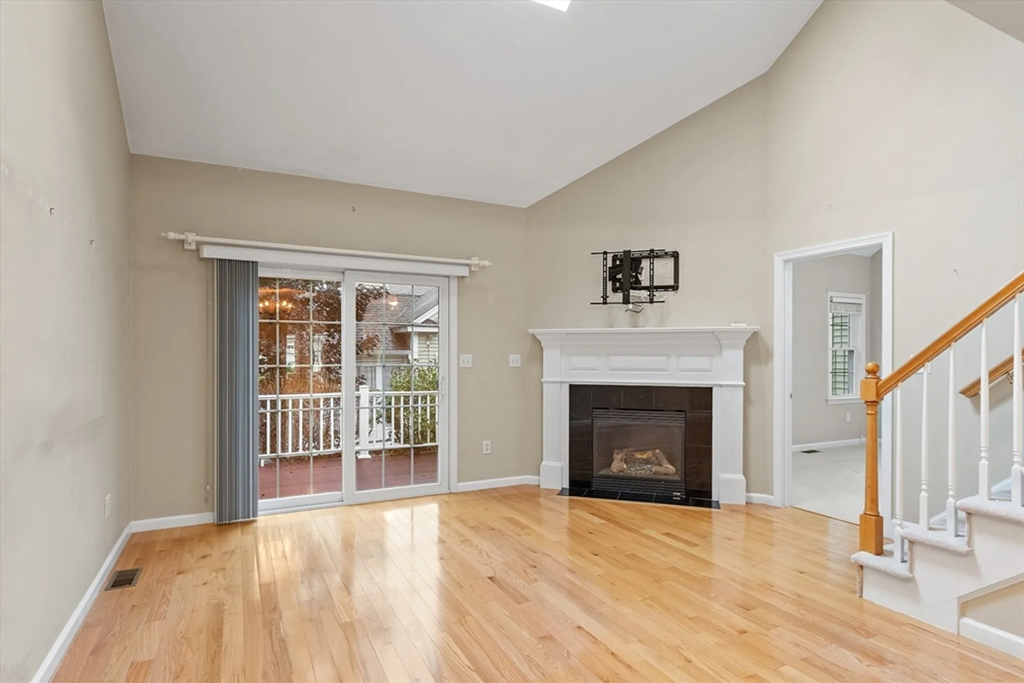 Property Slideshow image 11 of 36 | 453 blue heron dr # 453, Lancaster, MA, 01523