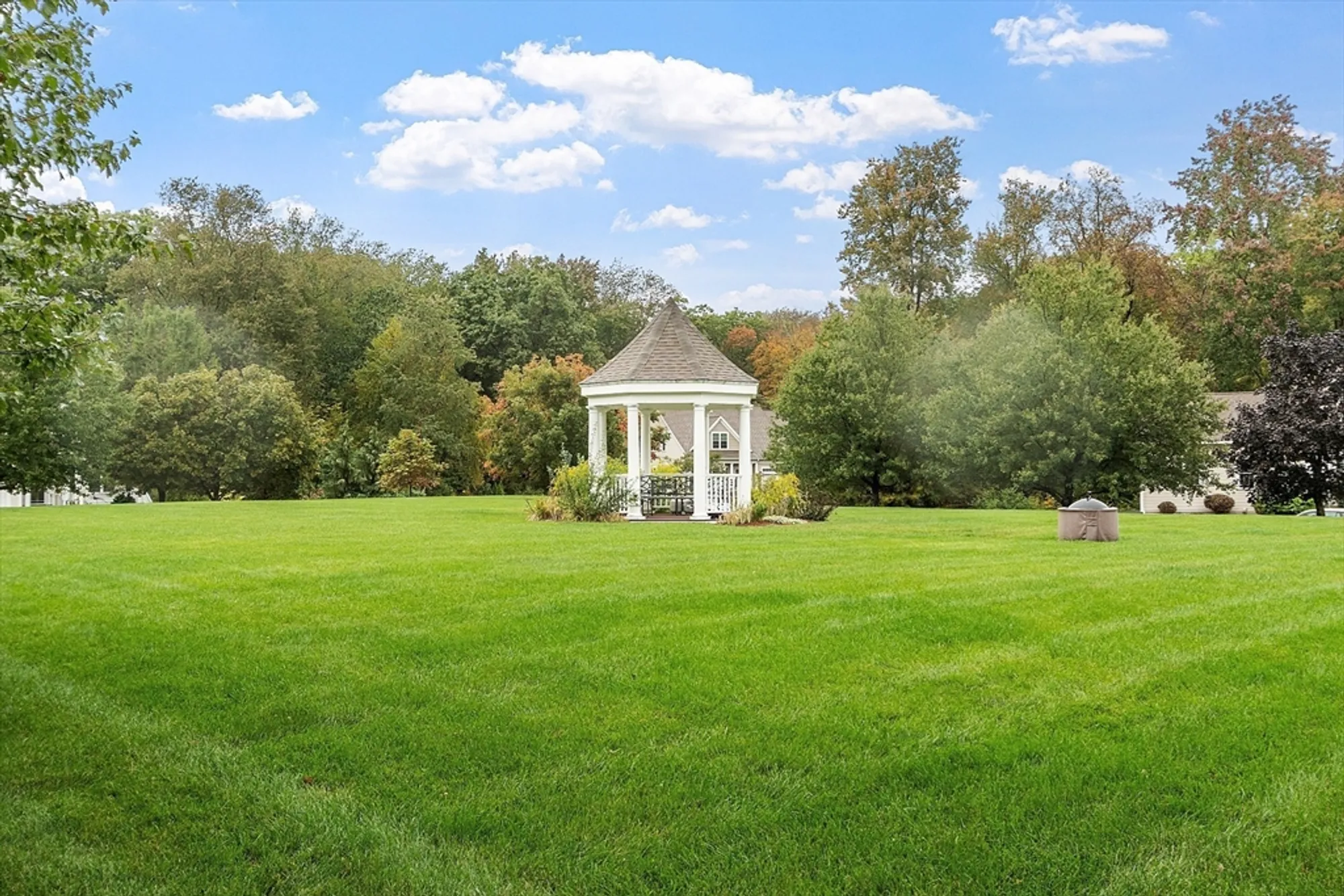 Property Slideshow image 35 of 36 | 453 blue heron dr # 453, Lancaster, MA, 01523