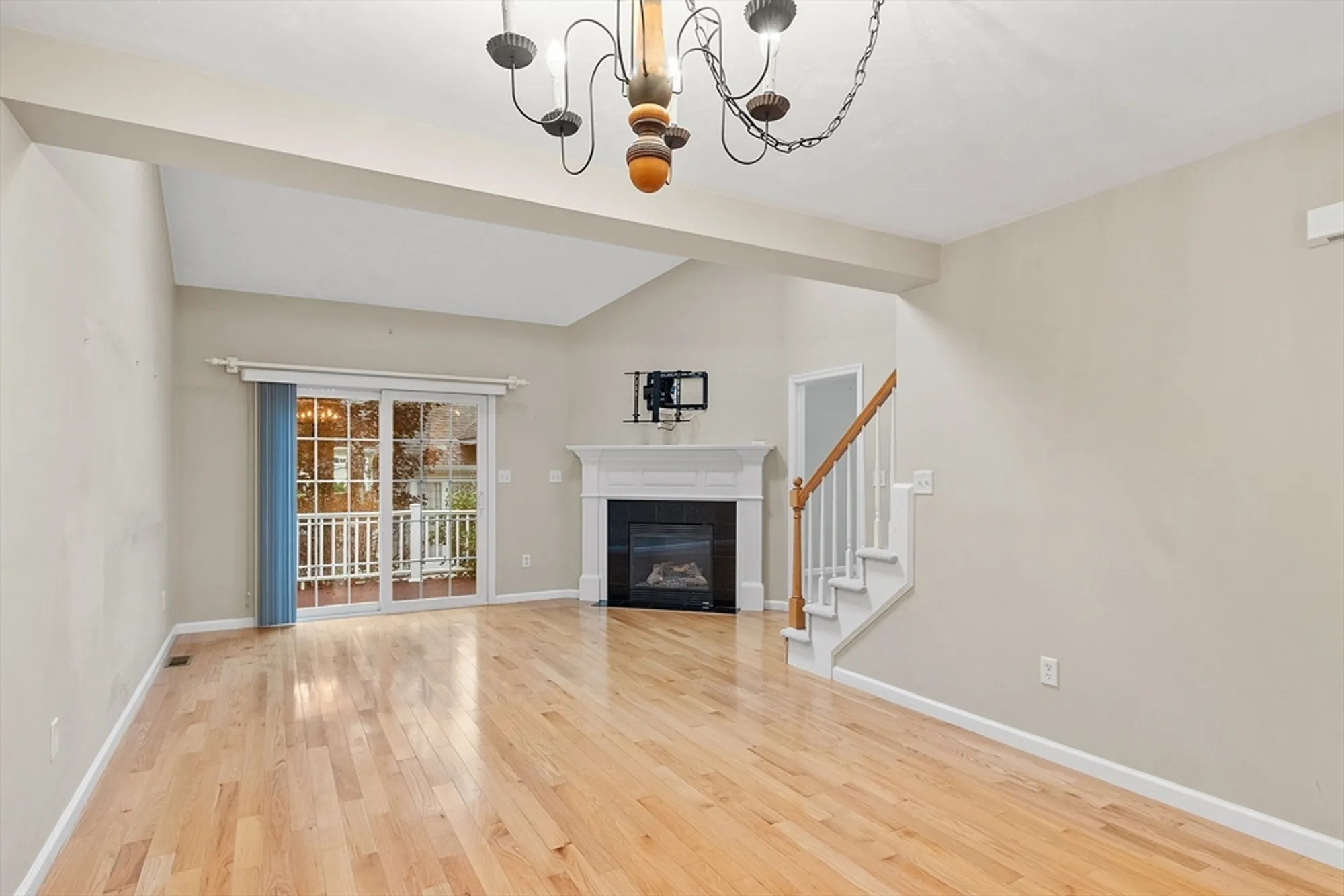 Property Slideshow image 8 of 36 | 453 blue heron dr # 453, Lancaster, MA, 01523