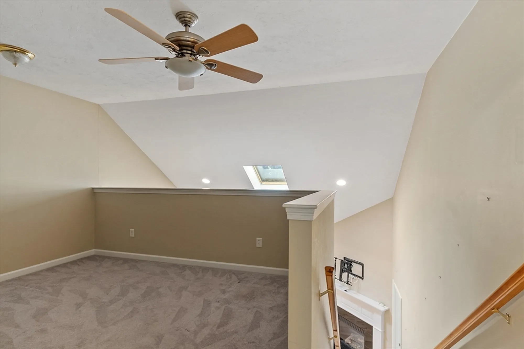 Property Slideshow image 20 of 36 | 453 blue heron dr # 453, Lancaster, MA, 01523