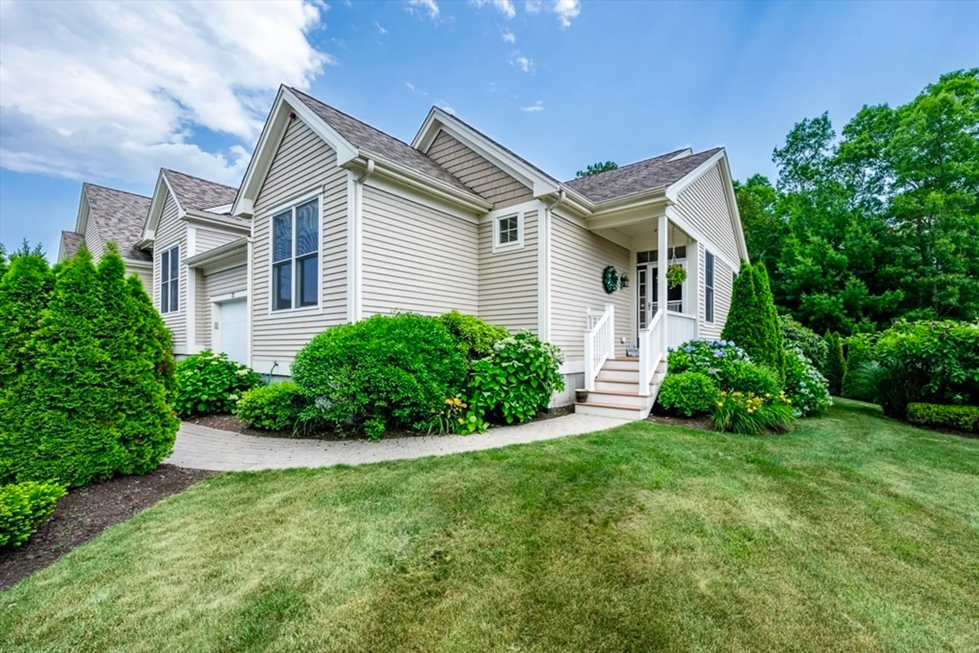 Property Slideshow image 2 of 28 | 72 grey hawk dr # 670, Mashpee, MA, 02649