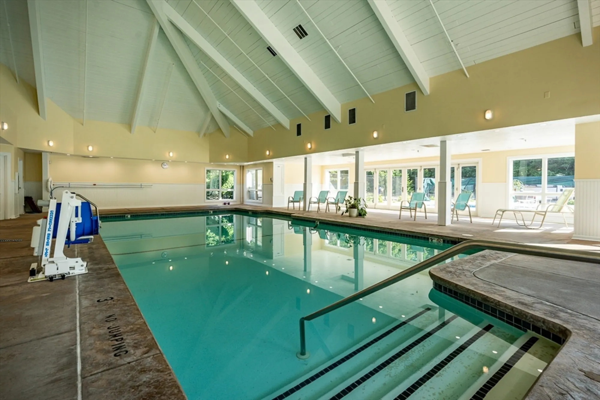 Property Slideshow image 33 of 38 | 8 chippers ln # 390, Mashpee, MA, 02649