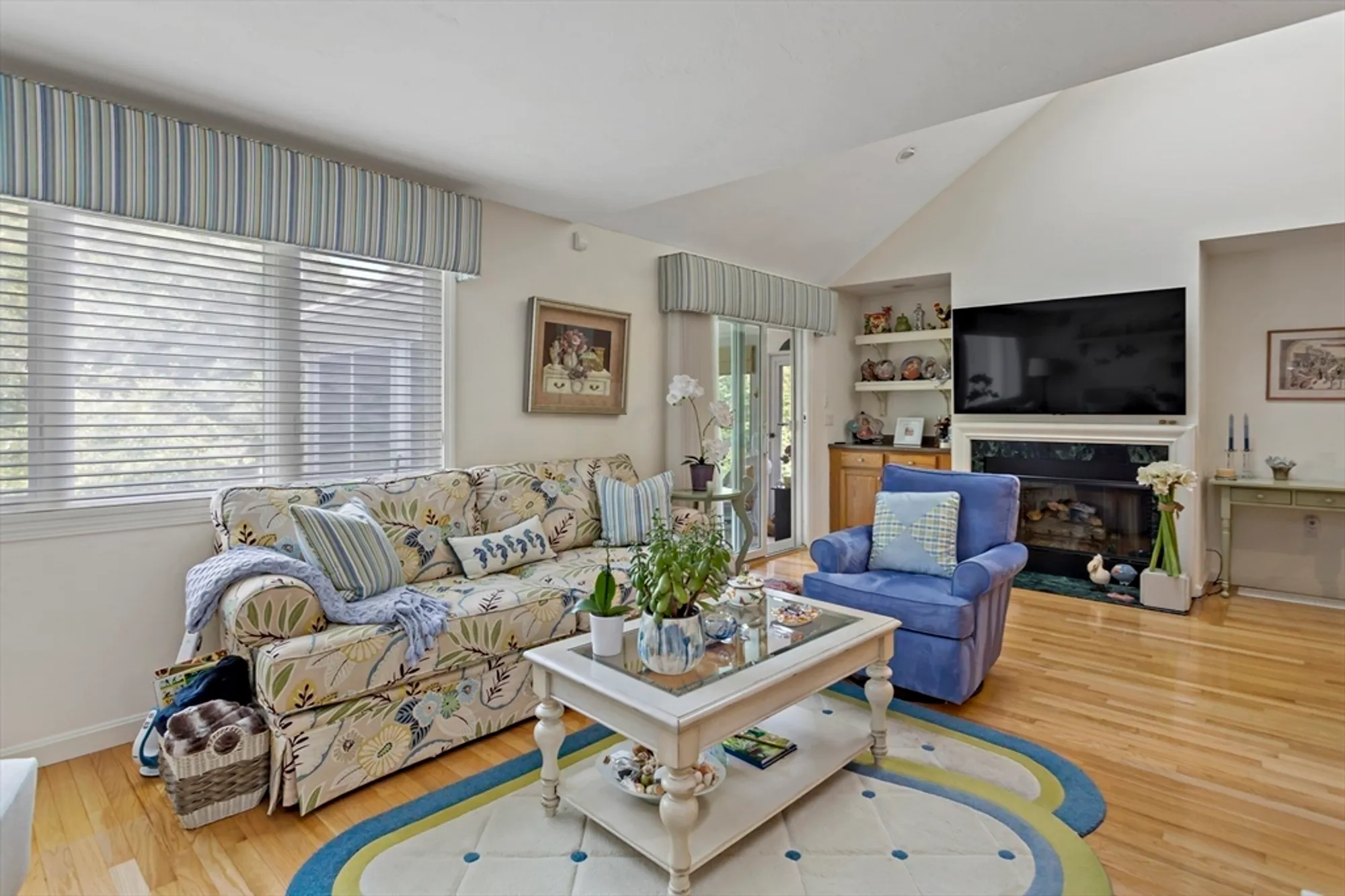 Property Slideshow image 9 of 38 | 8 chippers ln # 390, Mashpee, MA, 02649