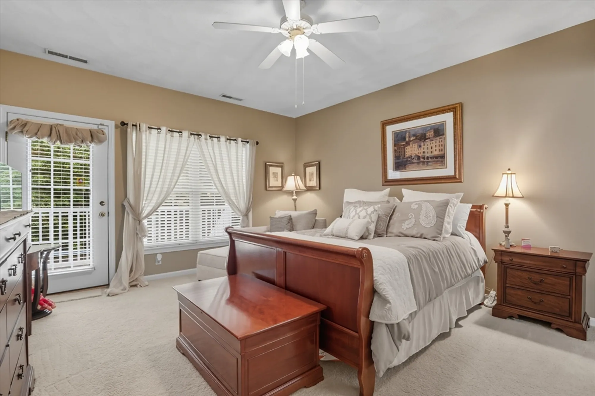 Property Slideshow image 15 of 34 | 503 diane cir # 503, Groveland, MA, 01834