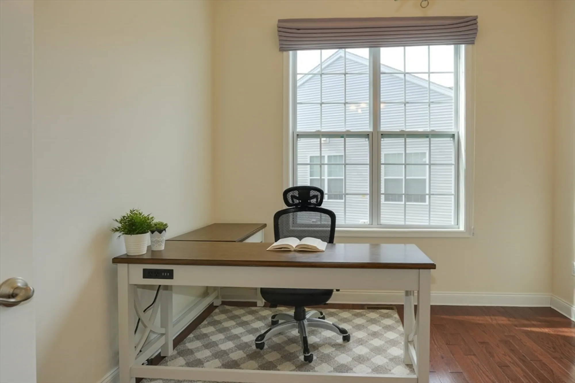 Property Slideshow image 15 of 42 | 6 glen ellen blvd # 6, Millis, MA, 02054