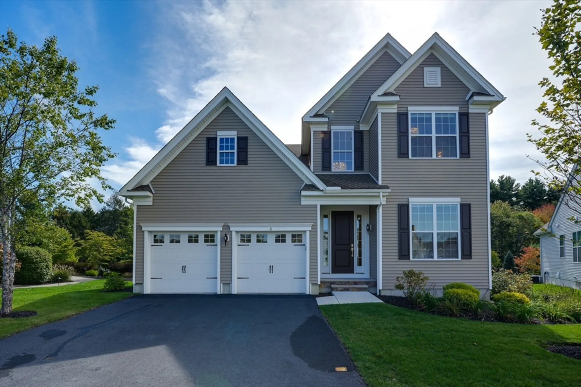 Property Slideshow image 1 of 42 | 6 glen ellen blvd # 6, Millis, MA, 02054