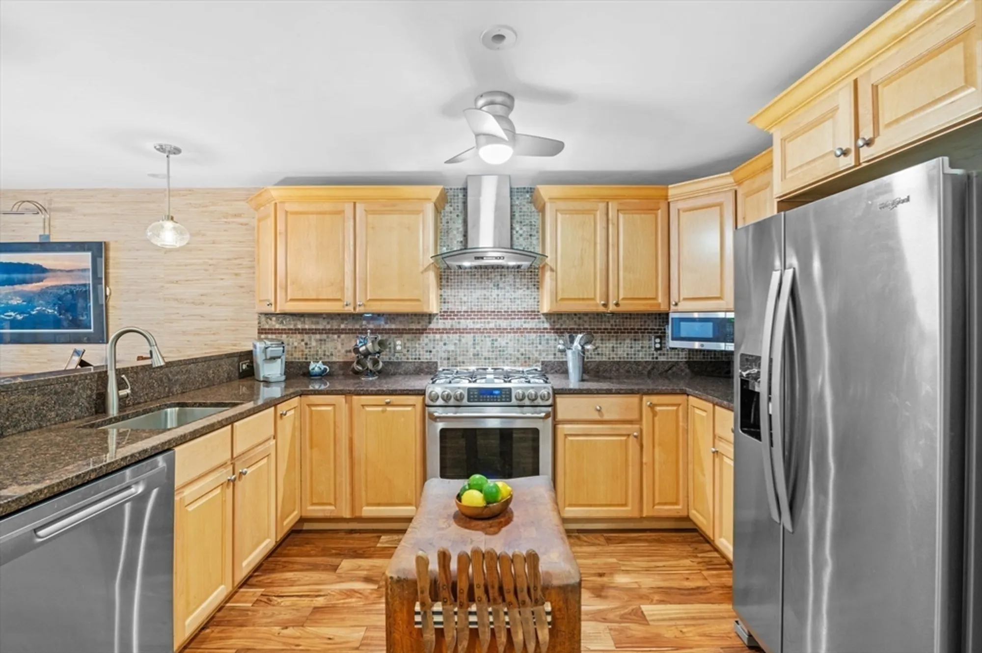 Property Slideshow image 6 of 42 | 60 merrimac st 604, Amesbury, MA, 01913