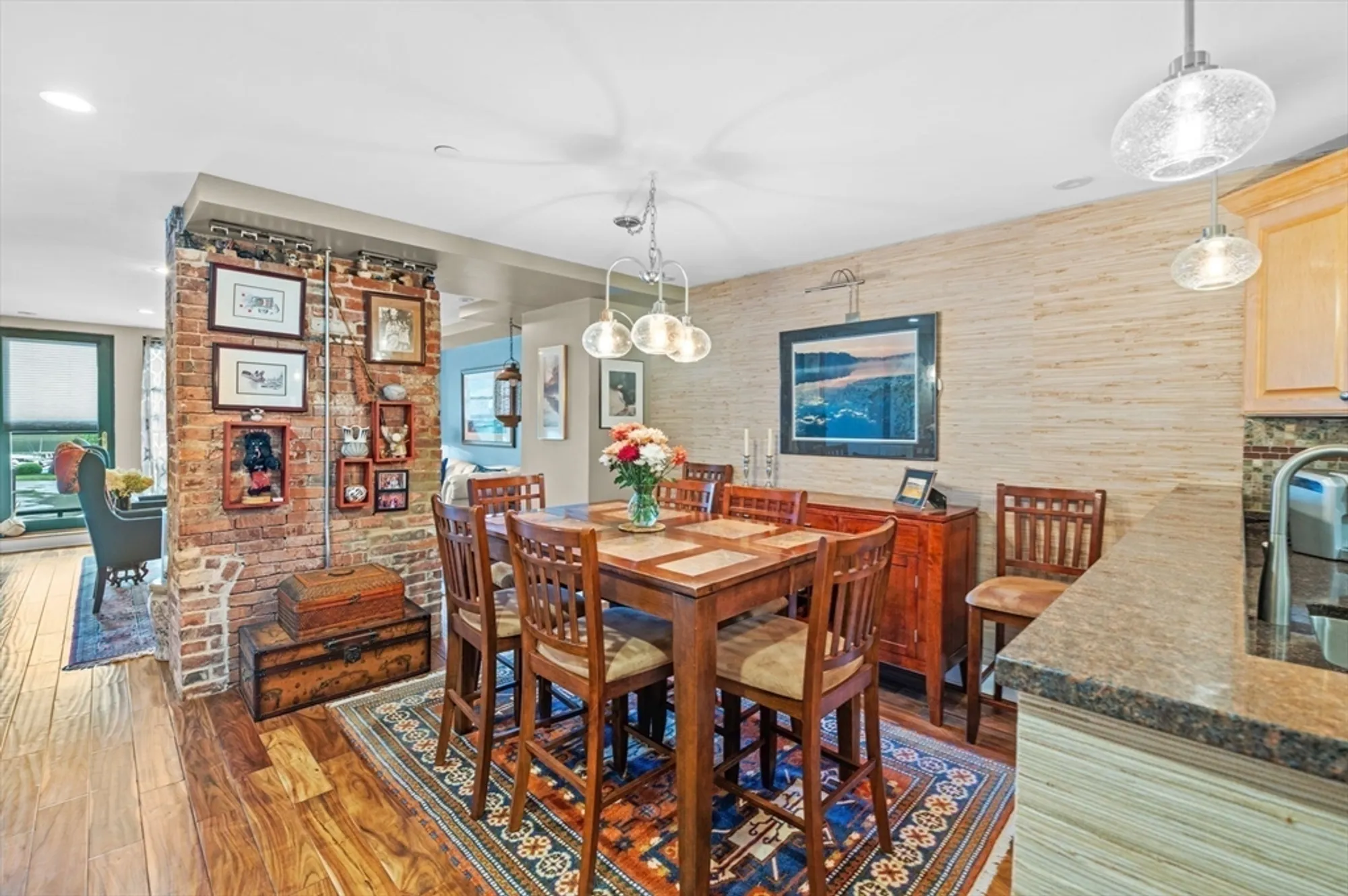 Property Slideshow image 12 of 42 | 60 merrimac st 604, Amesbury, MA, 01913