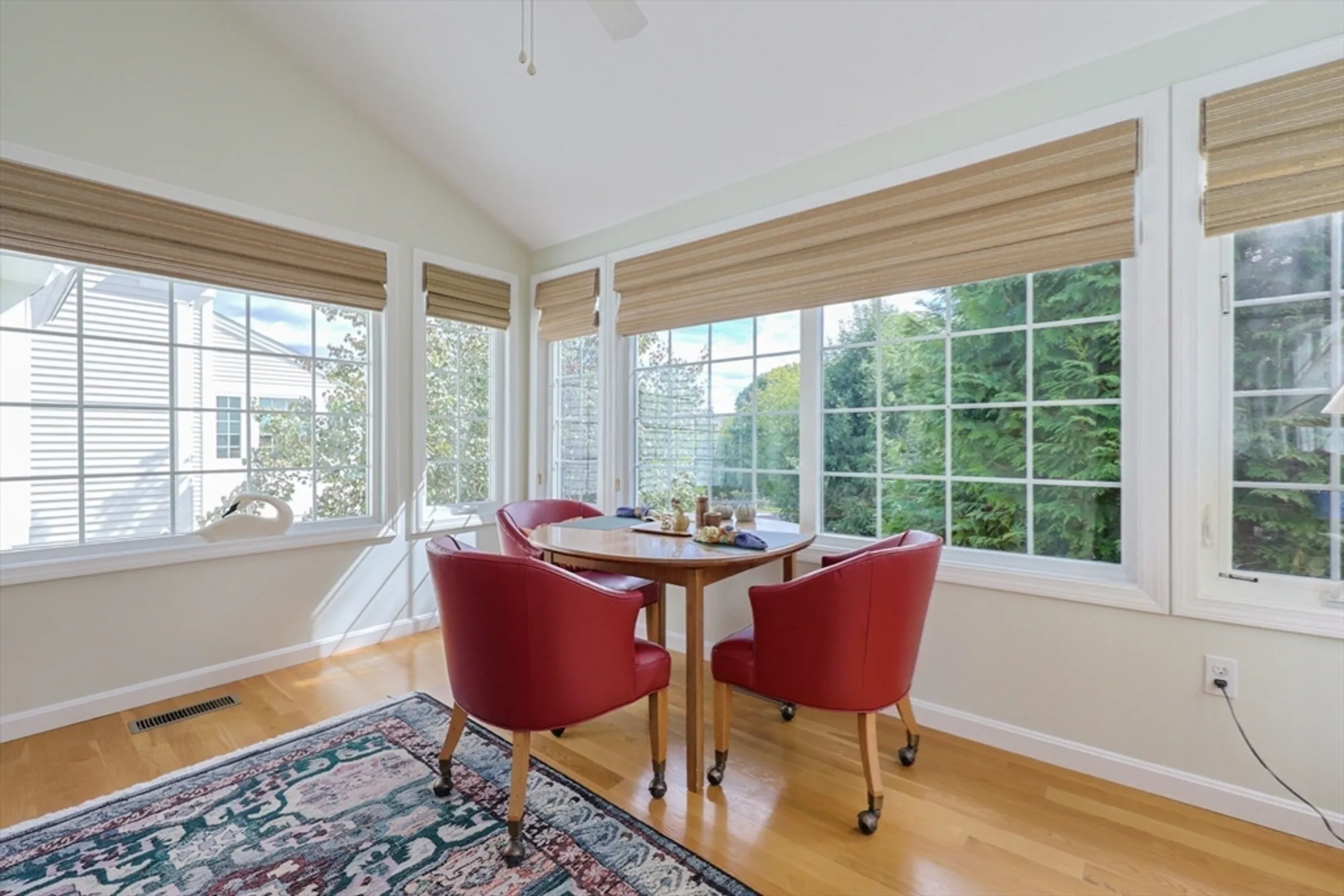 Property Slideshow image 6 of 30 | 5 blossom ct # 5, Westborough, MA, 01581