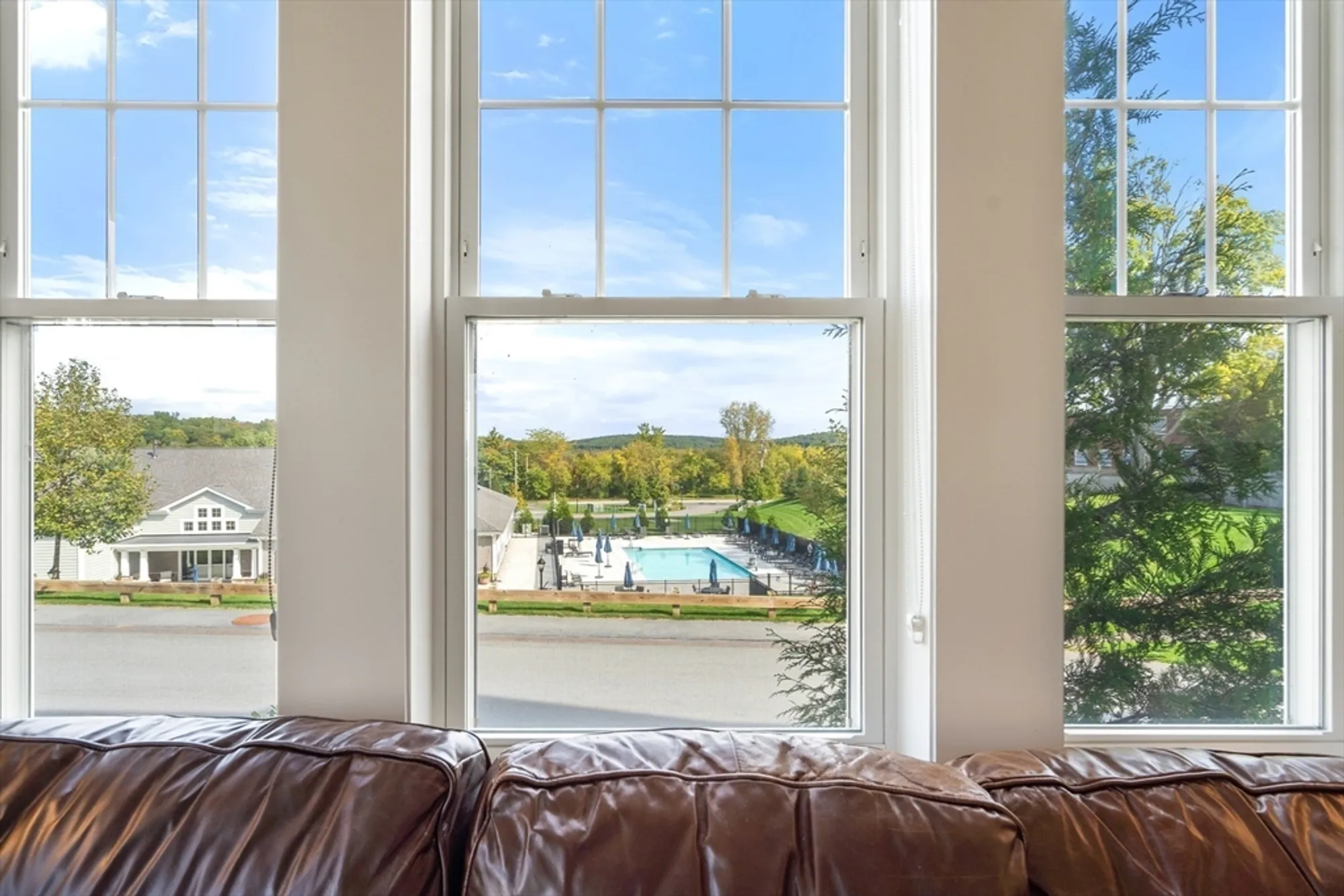 Property Slideshow image 19 of 39 | 11101 peters farm way # 101, Westborough, MA, 01581