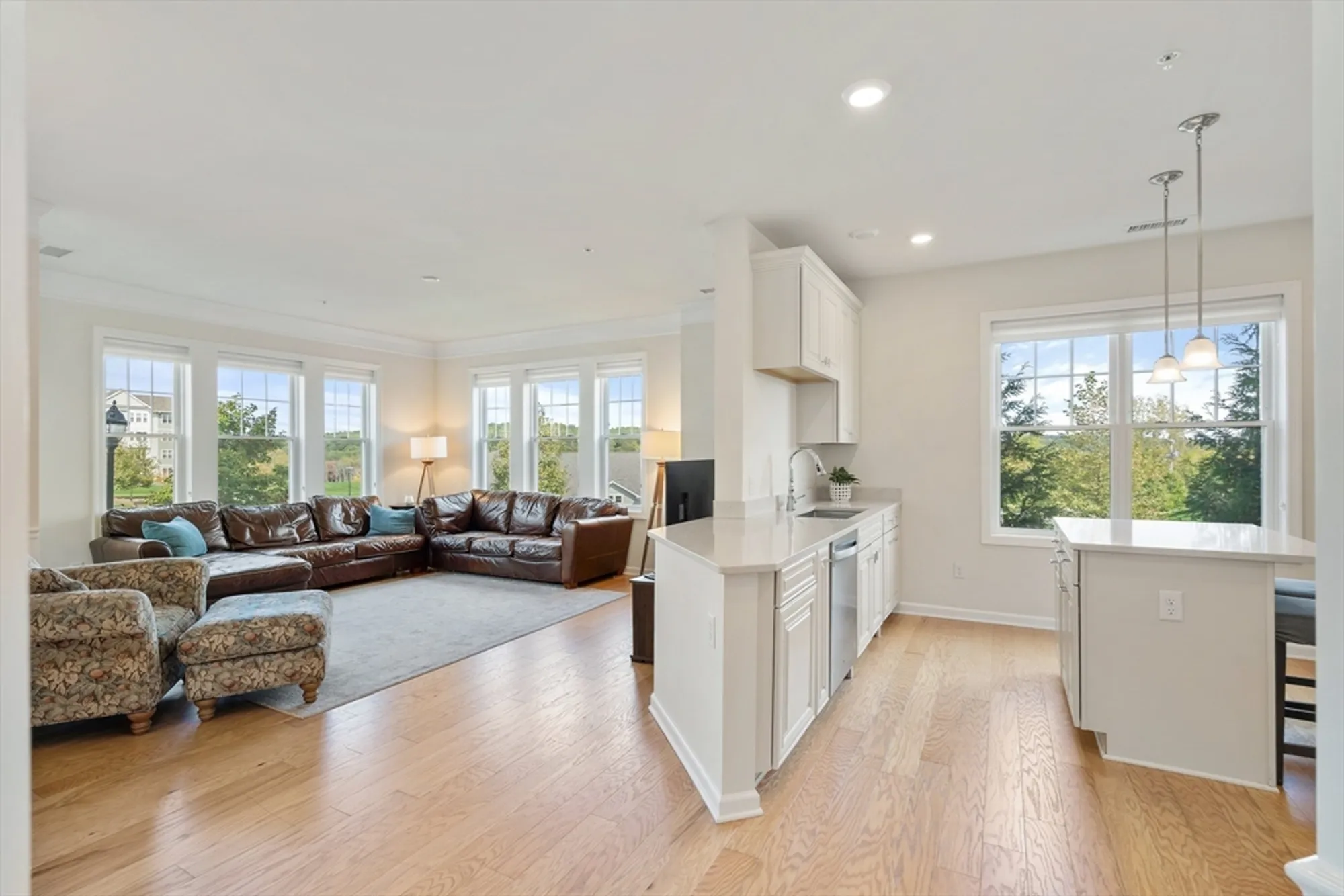 Property Slideshow image 35 of 39 | 11101 peters farm way # 101, Westborough, MA, 01581
