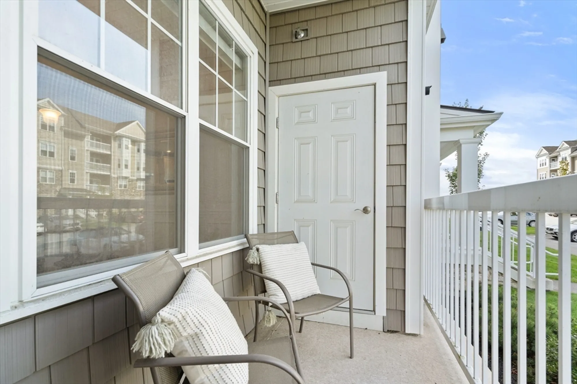 Property Slideshow image 20 of 39 | 11101 peters farm way # 101, Westborough, MA, 01581