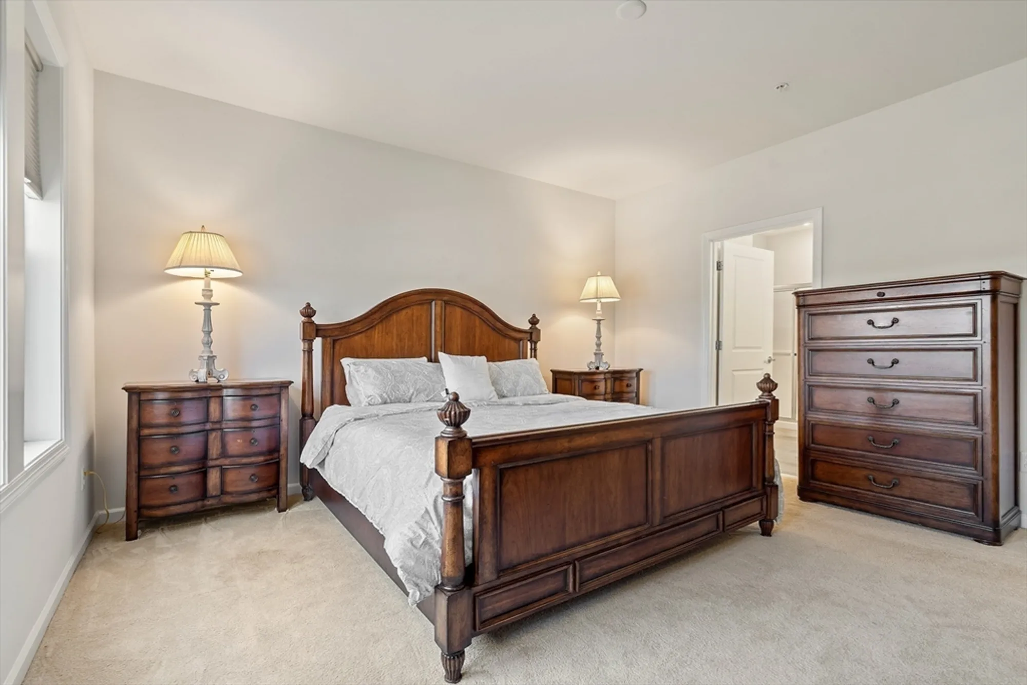 Property Slideshow image 24 of 39 | 11101 peters farm way # 101, Westborough, MA, 01581
