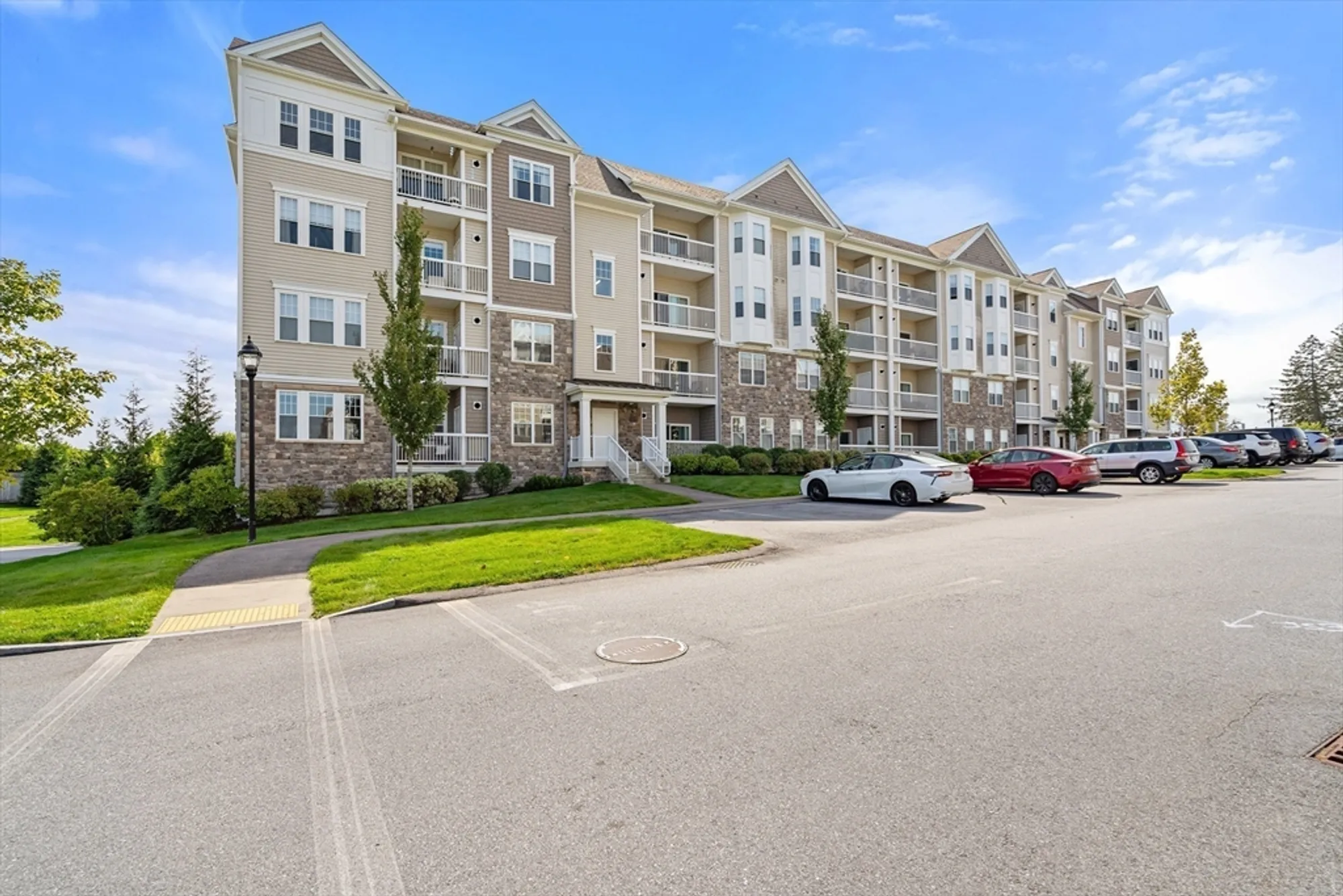 Property Slideshow image 38 of 39 | 11101 peters farm way # 101, Westborough, MA, 01581