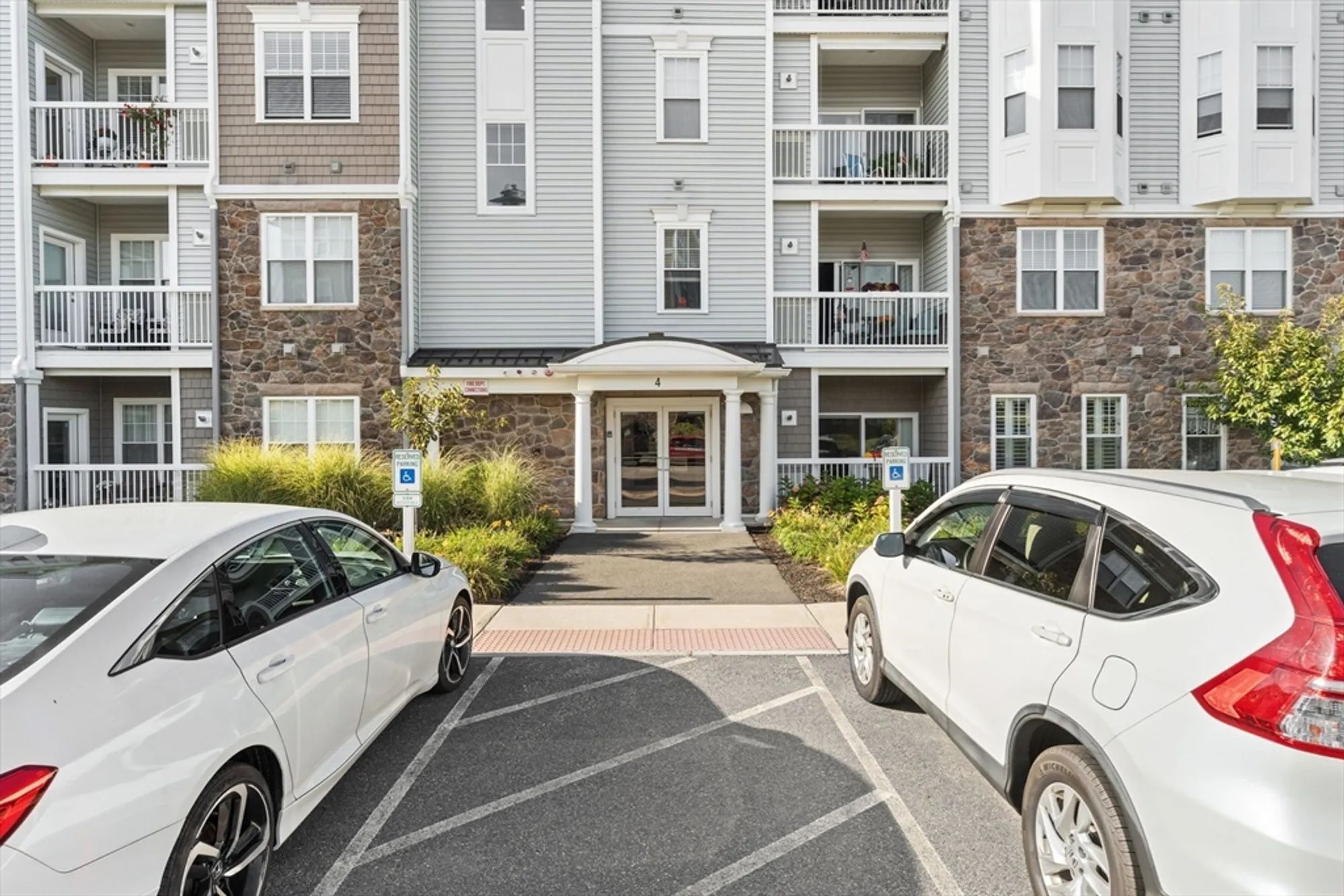 Property Slideshow image 23 of 30 | 4 francis dr 105, Andover, MA, 01810