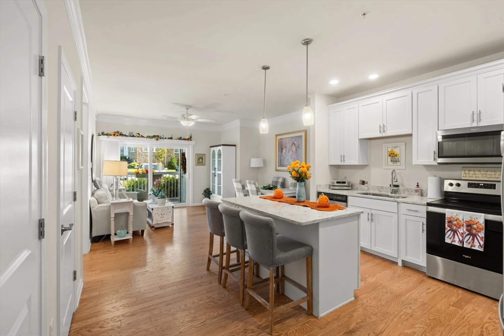 Property Slideshow image 5 of 30 | 4 francis dr 105, Andover, MA, 01810