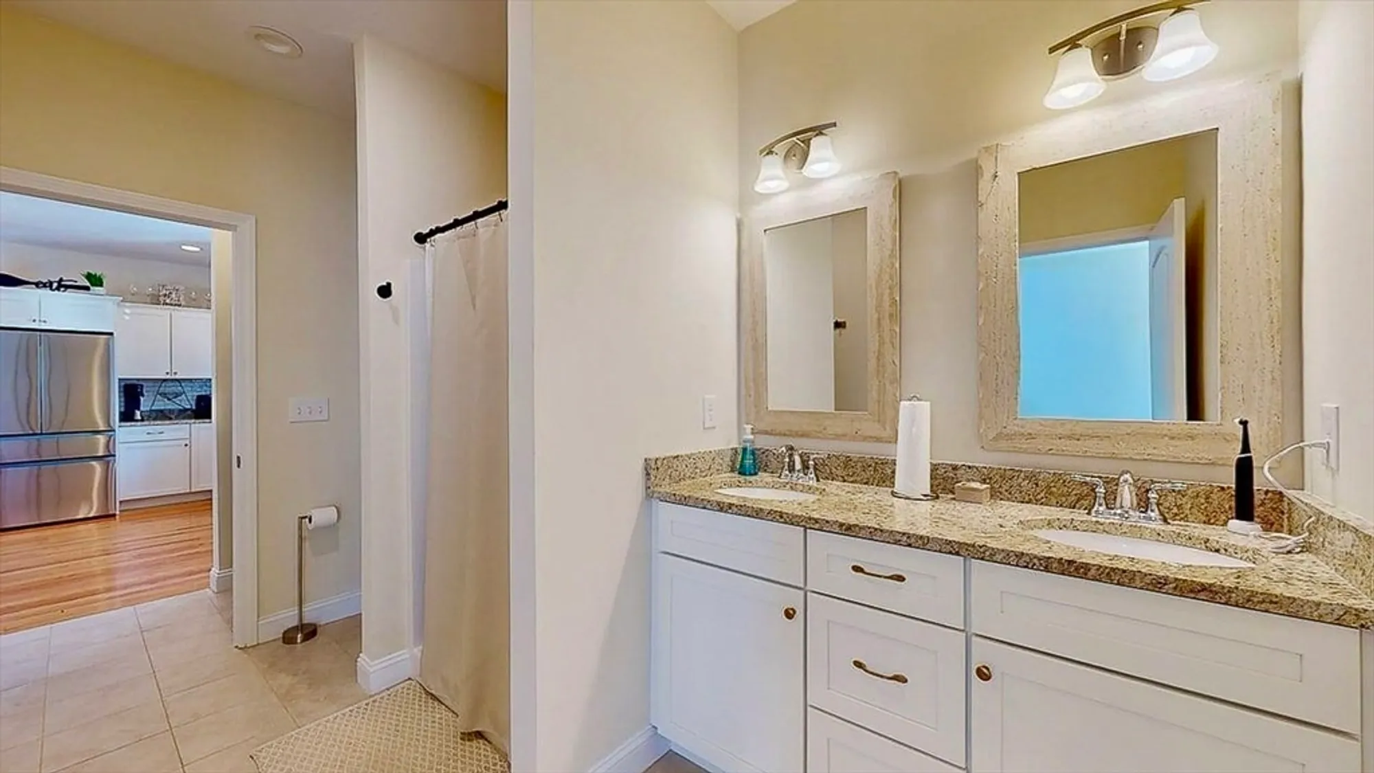 Property Slideshow image 15 of 39 | 27 tea party cir # 27, Holden, MA, 01520