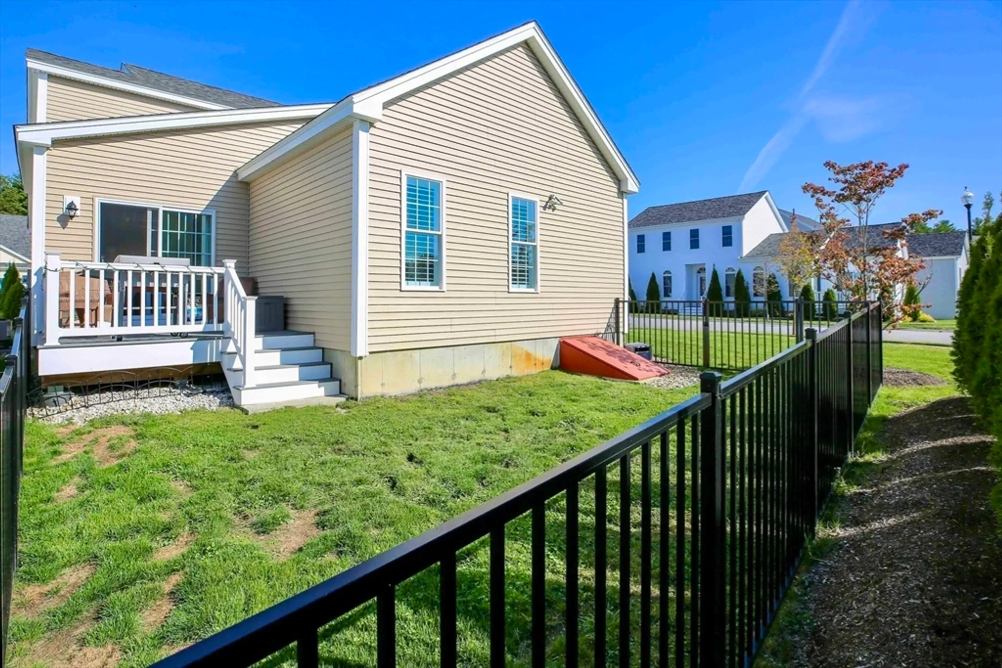 Property Slideshow image 31 of 38 | 27 tea party cir # 27, Holden, MA, 01520