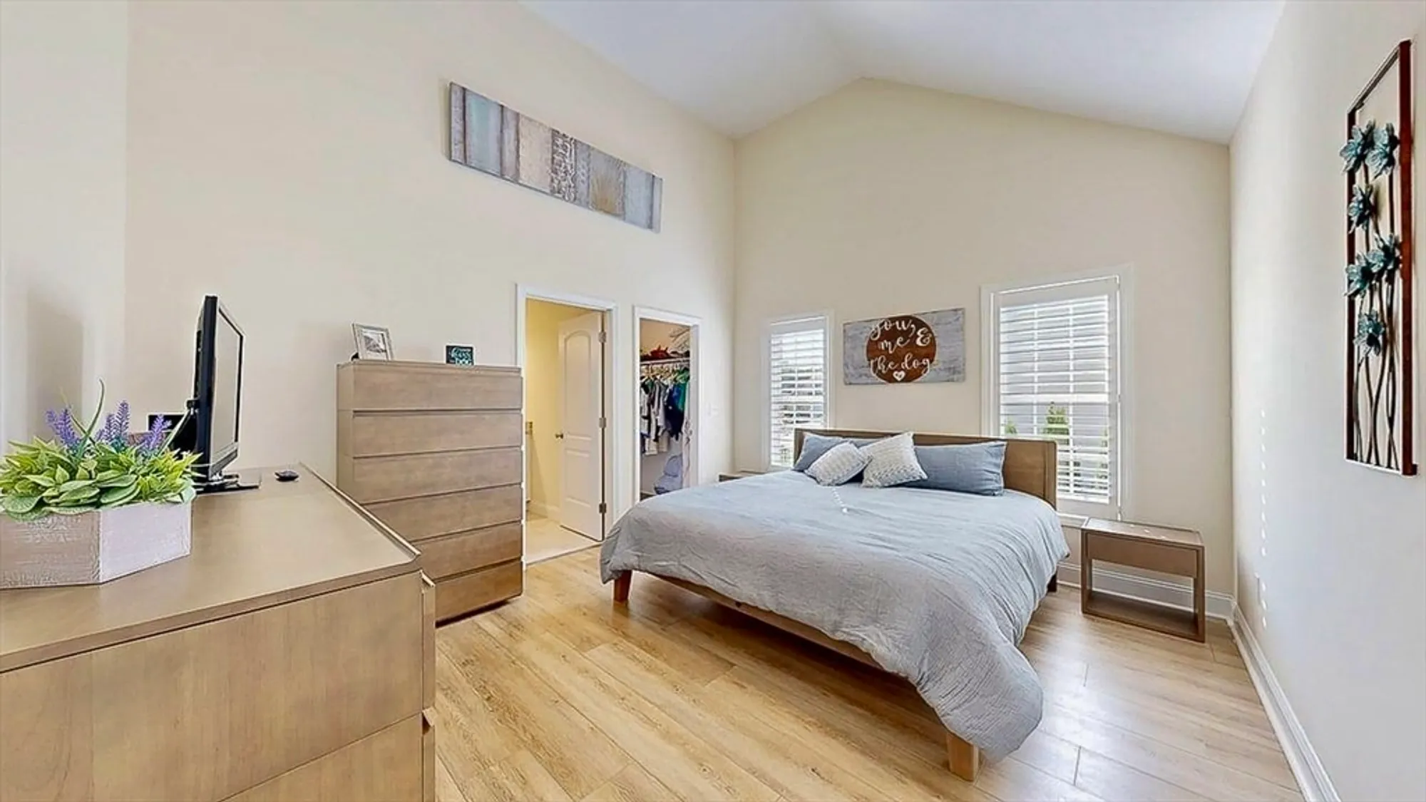 Property Slideshow image 16 of 38 | 27 tea party cir # 27, Holden, MA, 01520