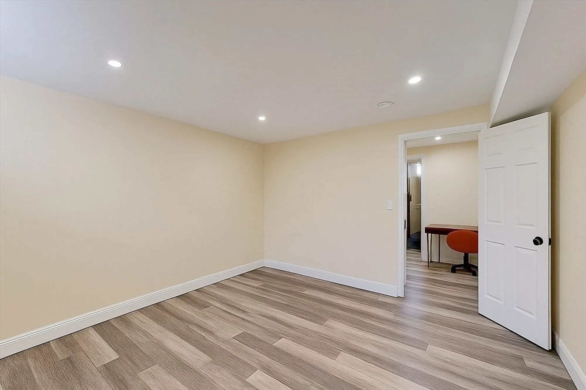 Property Slideshow image 28 of 38 | 27 tea party cir # 27, Holden, MA, 01520