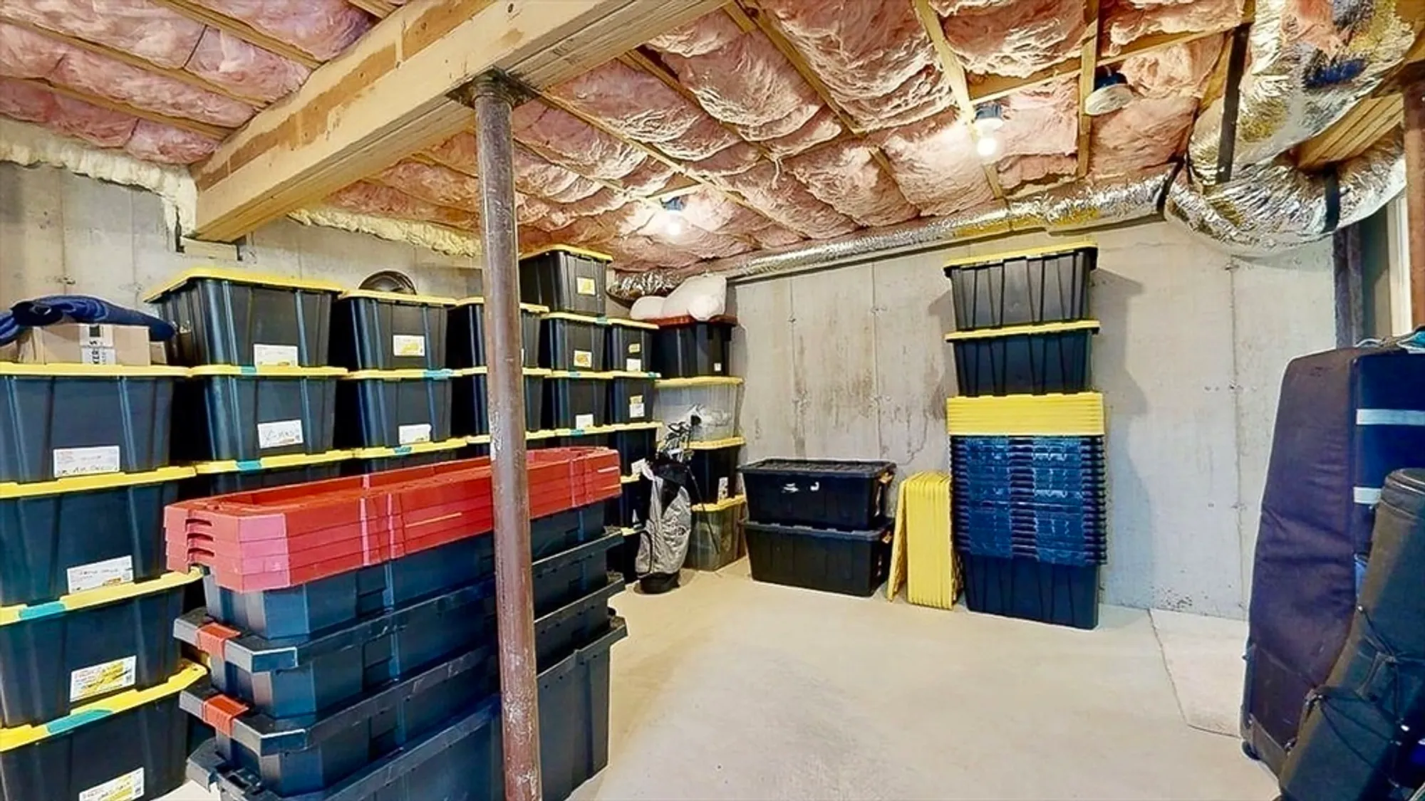 Property Slideshow image 30 of 38 | 27 tea party cir # 27, Holden, MA, 01520