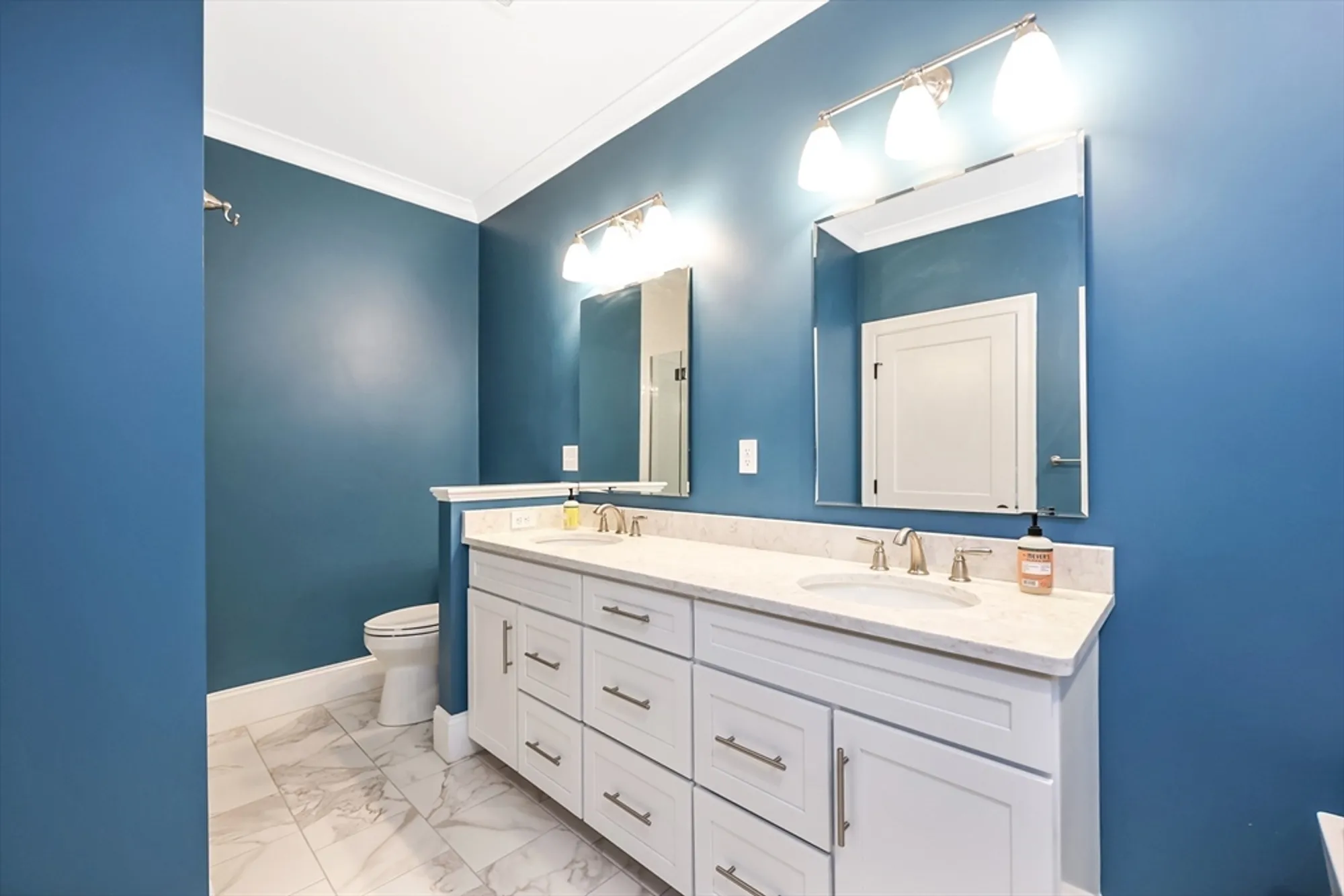 Property Slideshow image 14 of 27 | 13 birkdale ln # 13, Hopkinton, MA, 01748