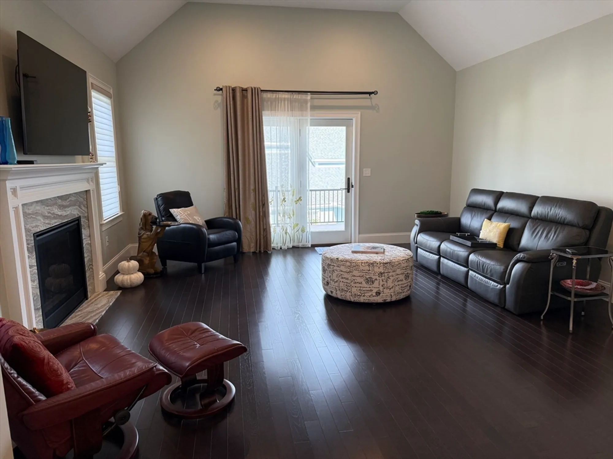 Property Slideshow image 8 of 27 | 13 birkdale ln # 13, Hopkinton, MA, 01748