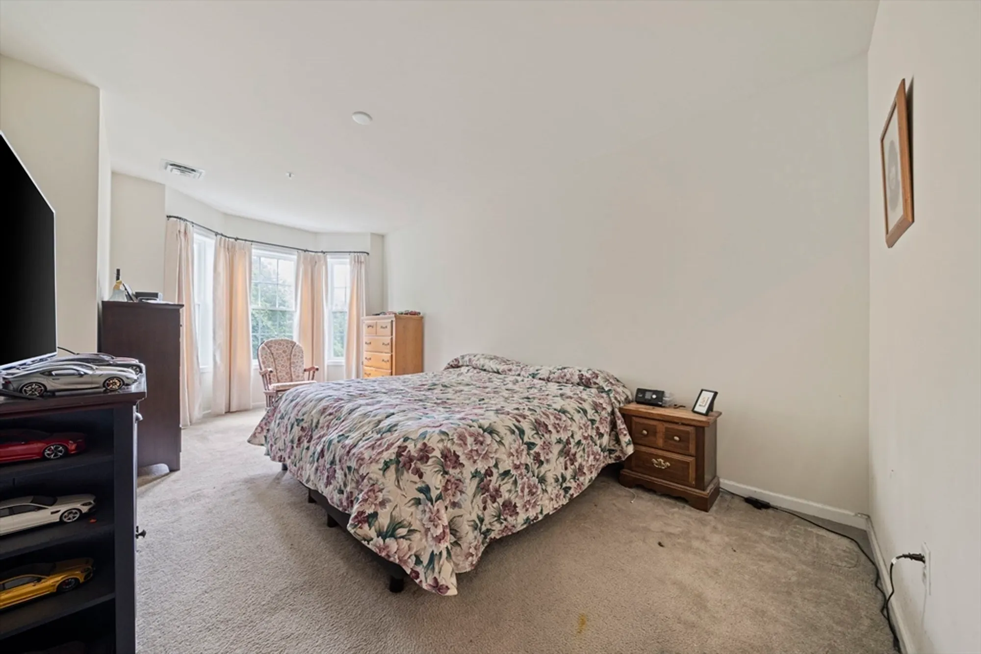 Property Slideshow image 14 of 27 | 130 trotter rd 1309, Weymouth, MA, 02190