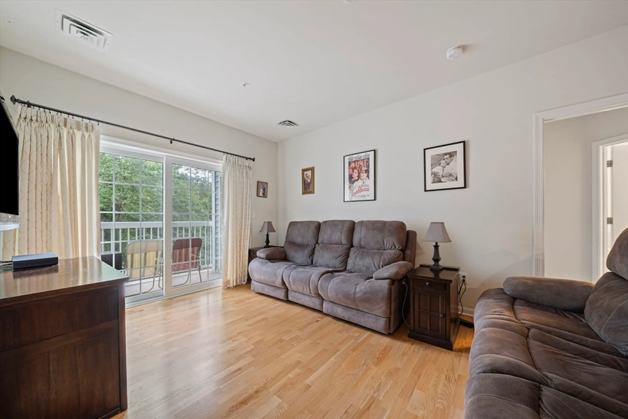 Property Slideshow image 4 of 27 | 130 trotter rd 1309, Weymouth, MA, 02190