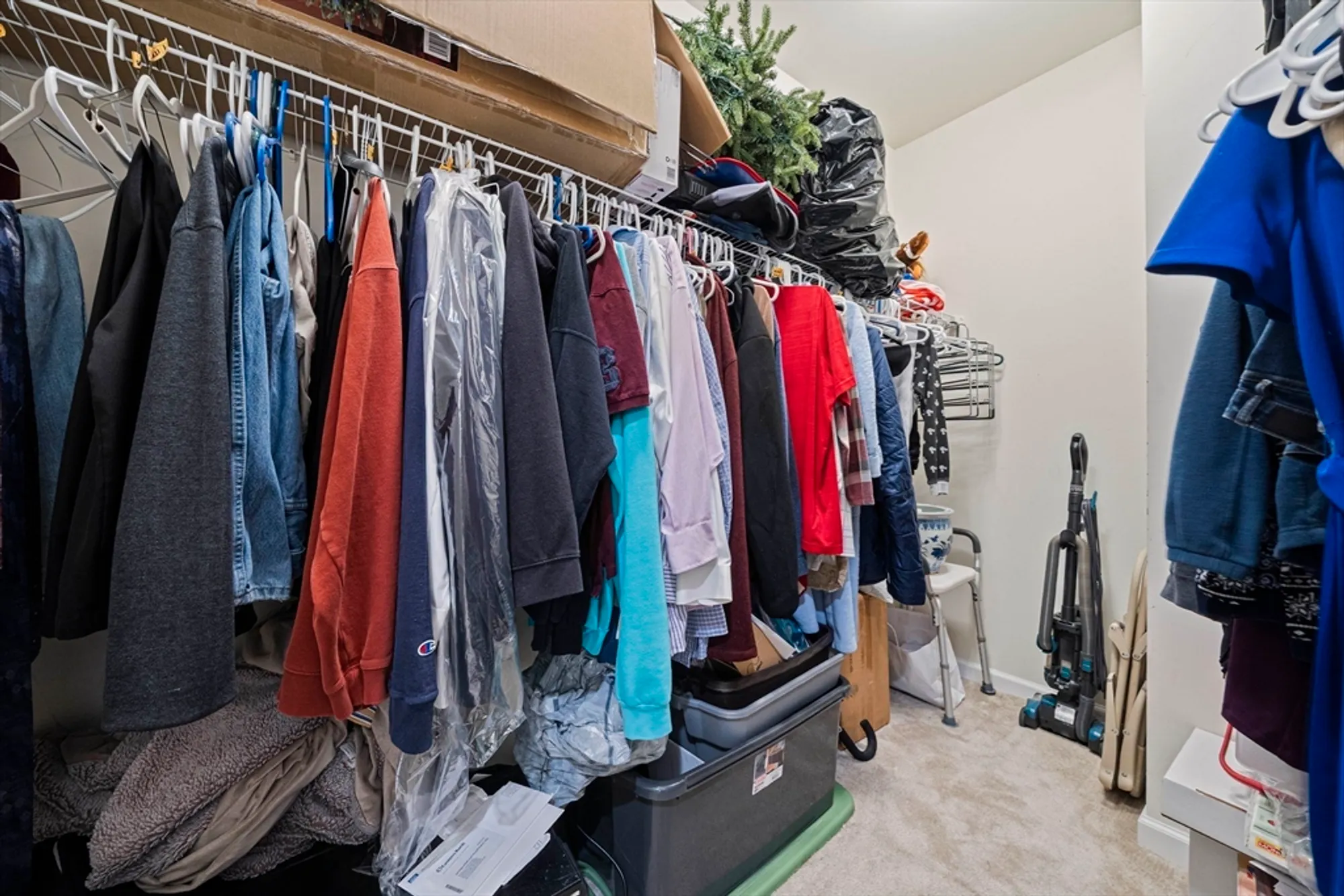 Property Slideshow image 17 of 27 | 130 trotter rd 1309, Weymouth, MA, 02190