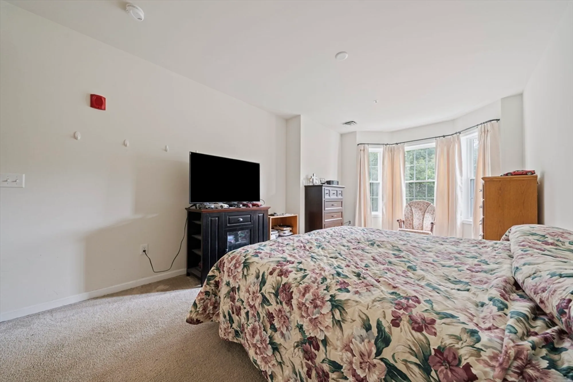Property Slideshow image 16 of 27 | 130 trotter rd 1309, Weymouth, MA, 02190