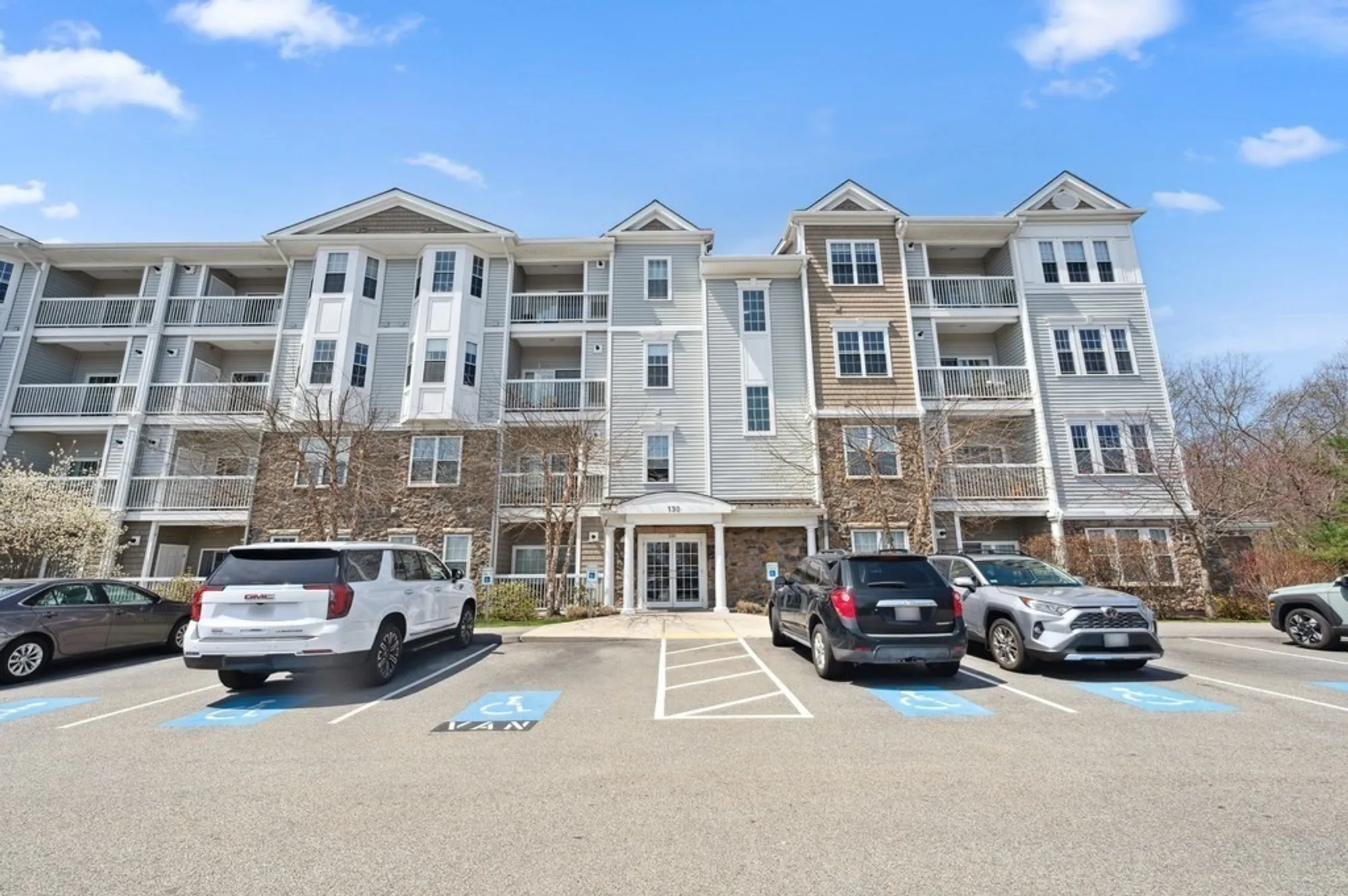 Property Slideshow image 1 of 27 | 130 trotter rd 1309, Weymouth, MA, 02190