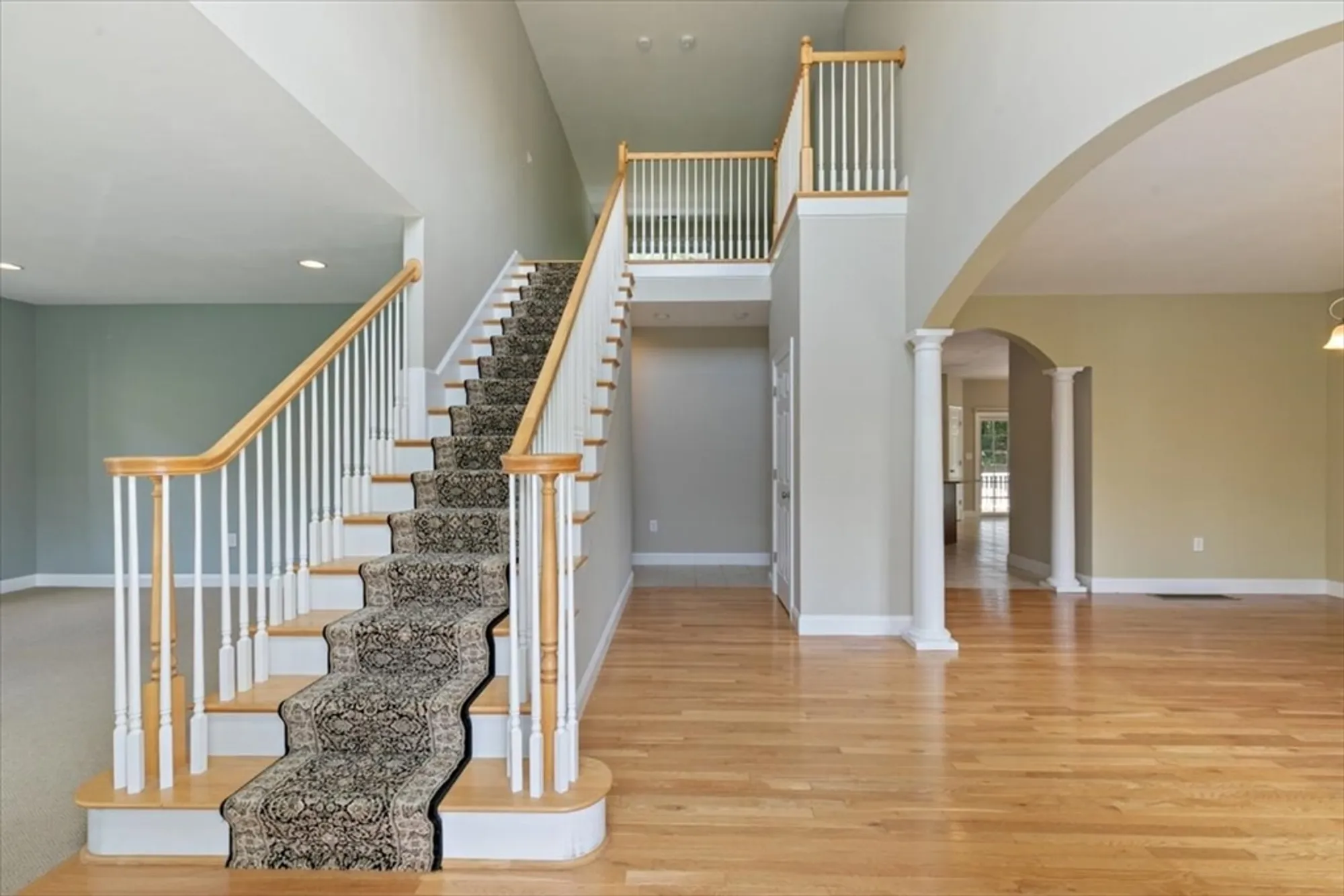 Property Slideshow image 4 of 42 | 13 hastings cir, Methuen, MA, 01844
