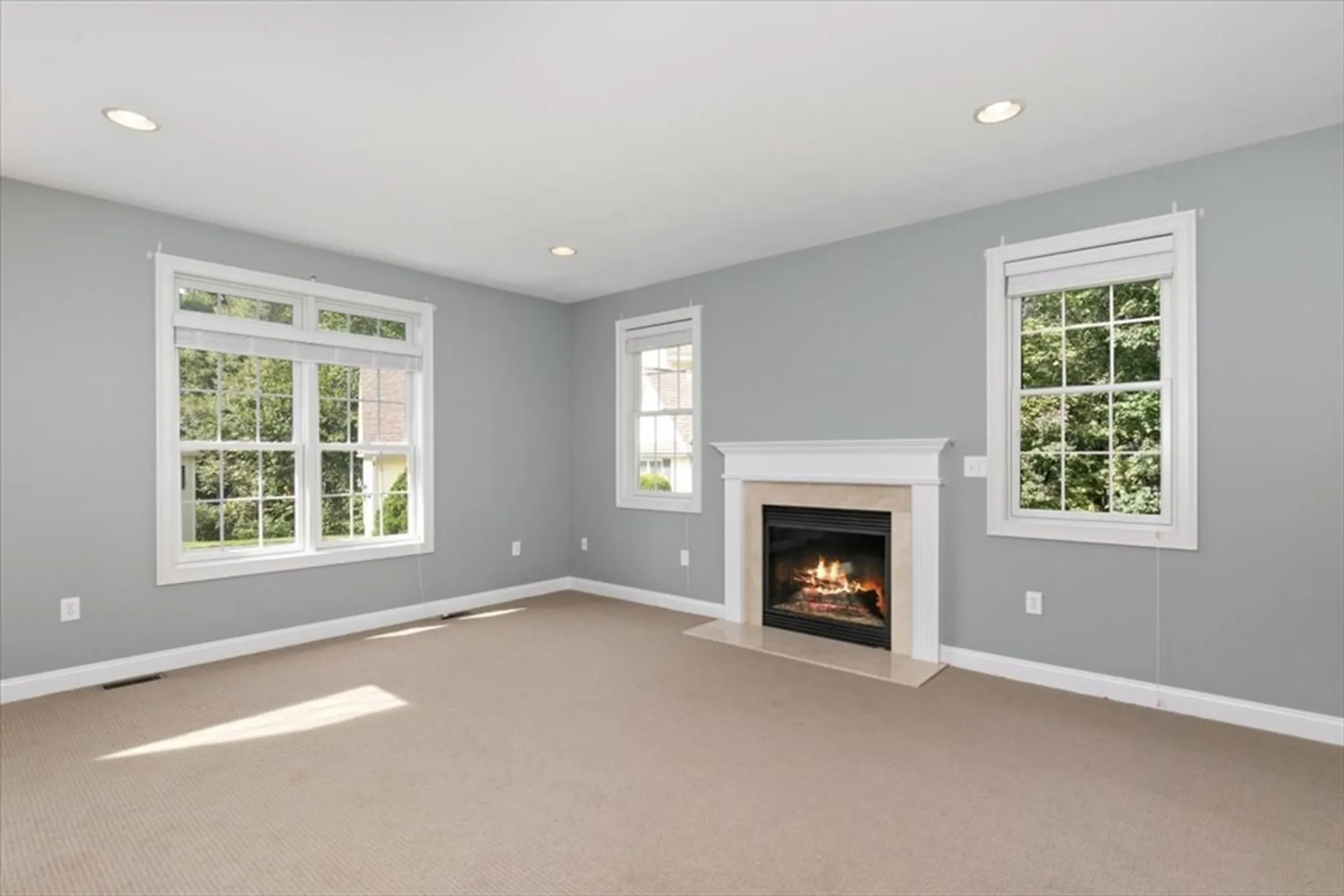 Property Slideshow image 8 of 42 | 13 hastings cir, Methuen, MA, 01844
