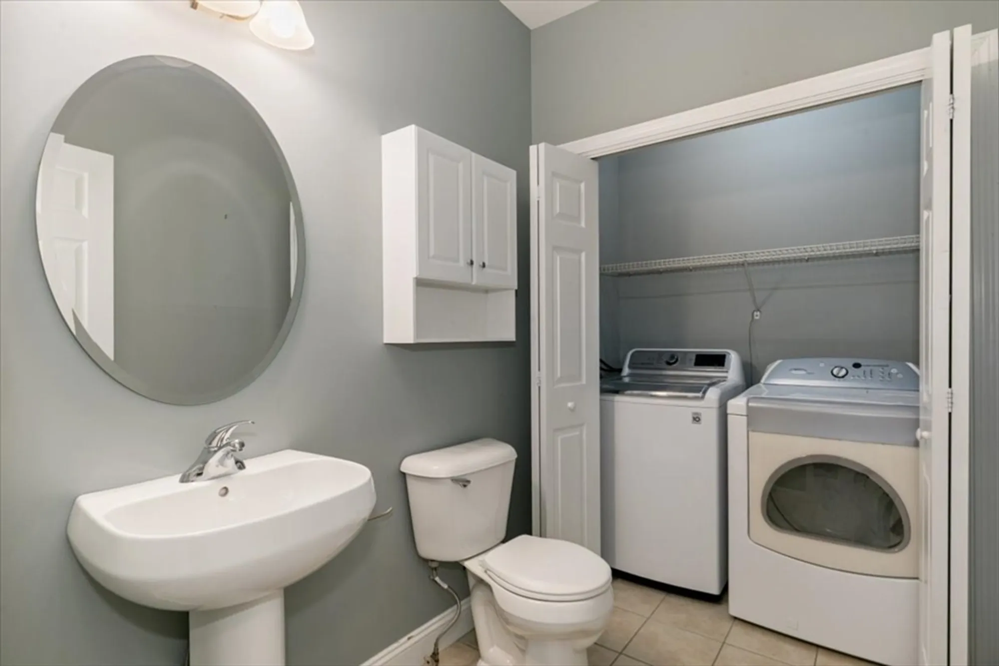 Property Slideshow image 17 of 42 | 13 hastings cir, Methuen, MA, 01844
