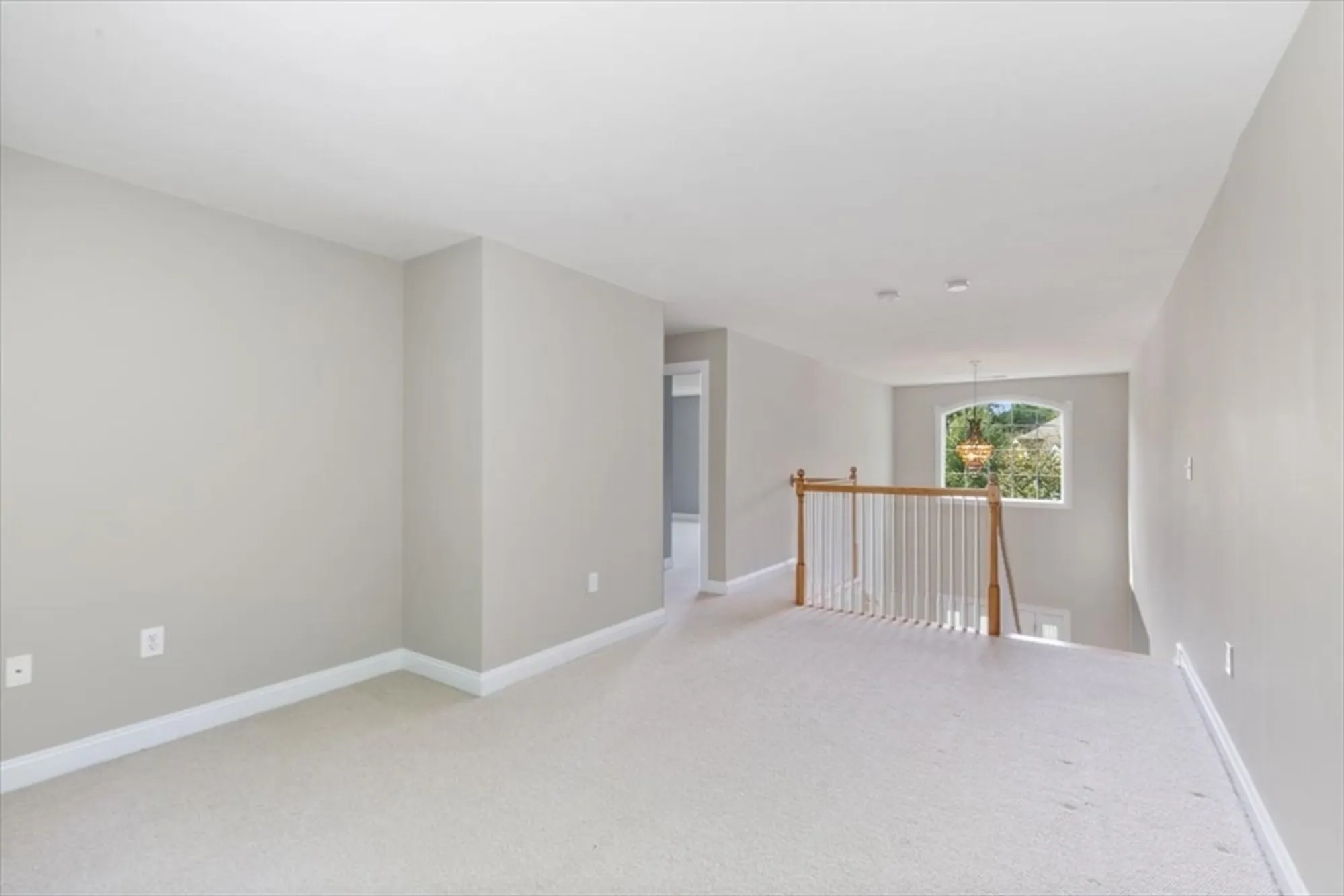 Property Slideshow image 28 of 42 | 13 hastings cir, Methuen, MA, 01844