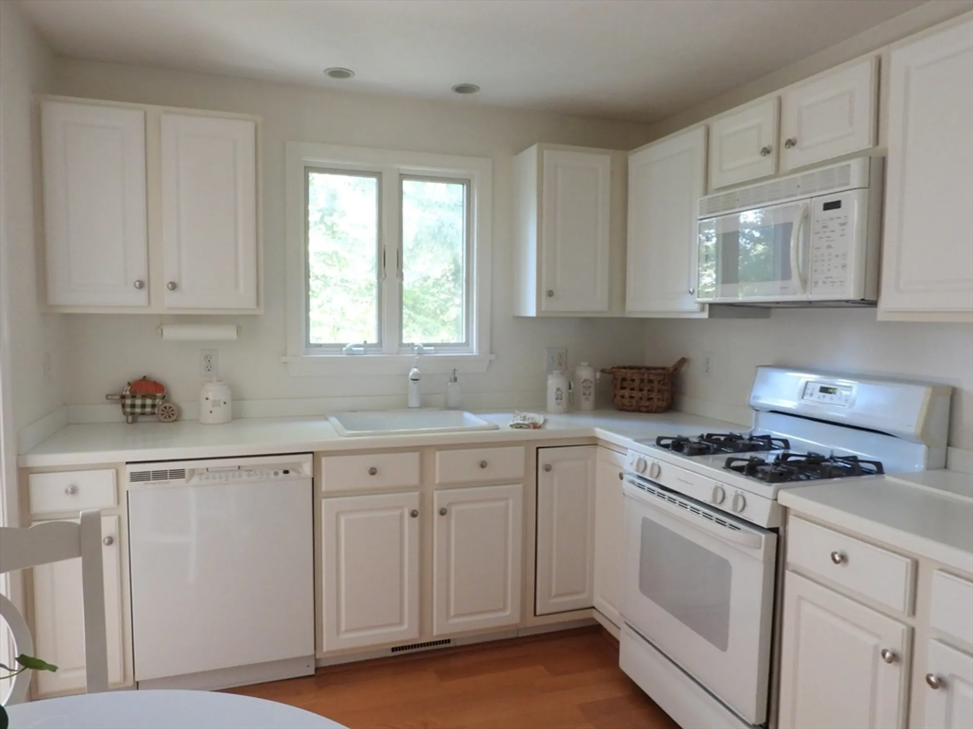 Property Slideshow image 8 of 37 | 181 leisure green dr, Mashpee, MA, 02649